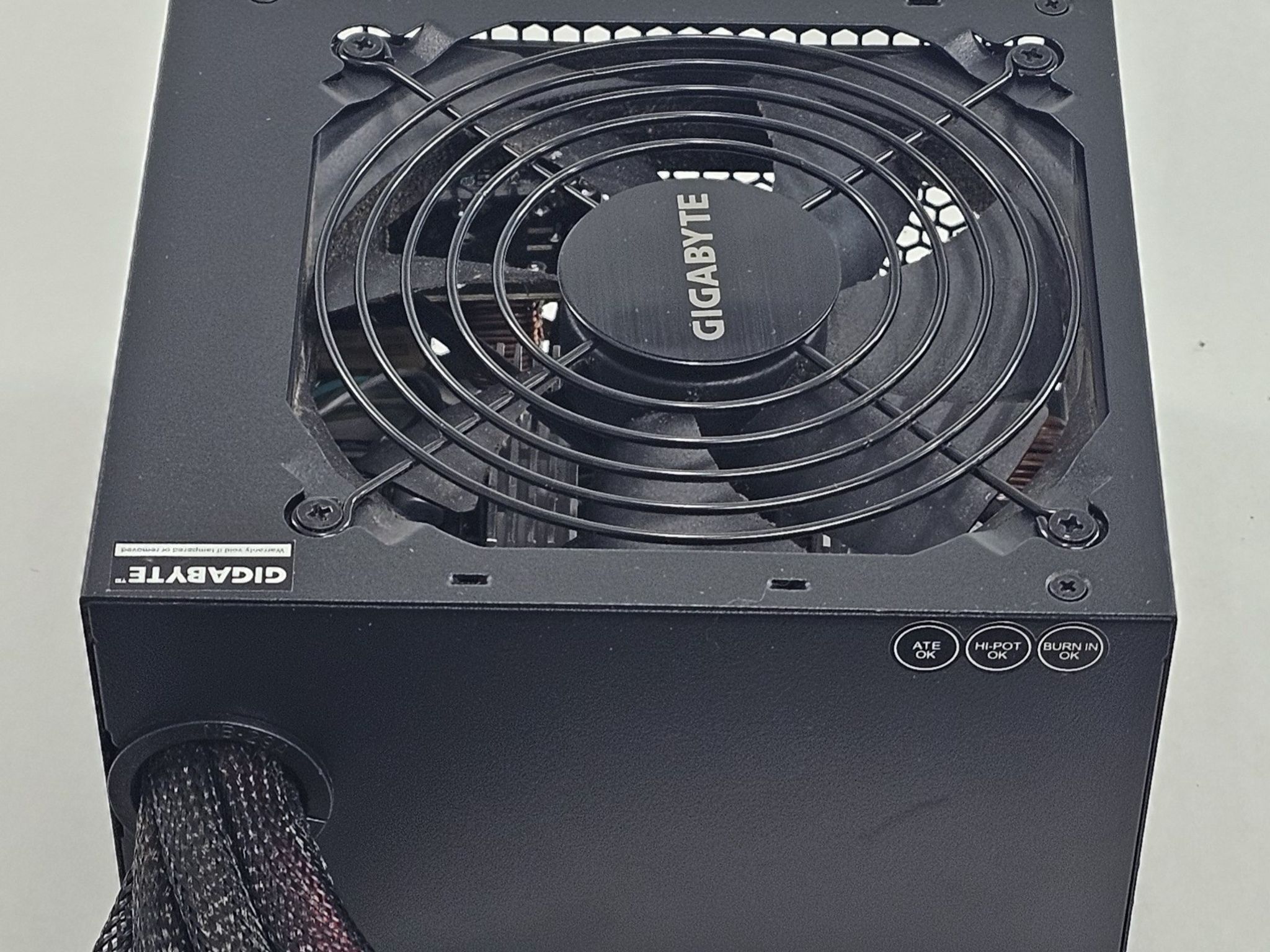 650 Watt PSU Gigabyte P650B Power Supply
