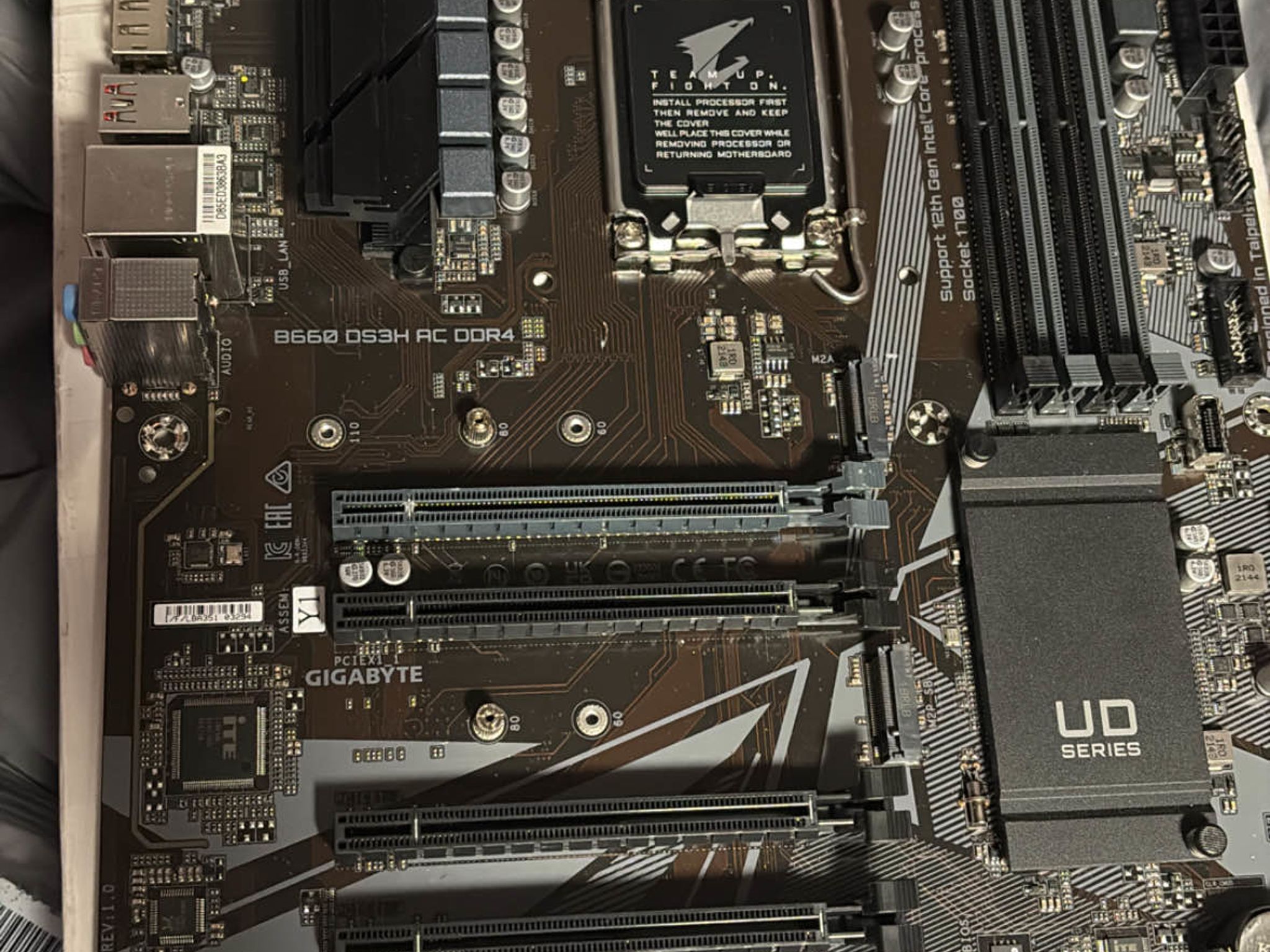 GIGABYTE B660 DS3H AC DDR4