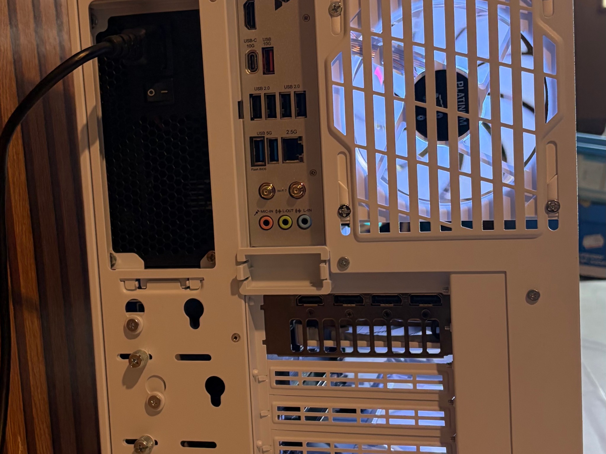 RTX 5060 | RYZEN 5 9600X | 16GB DDR5 | 2TB SSD| 360MM AIO