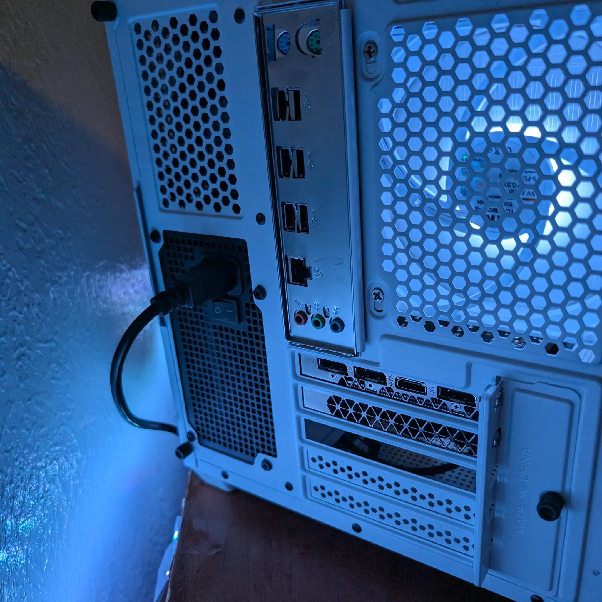 1660 Super, Ryzen 7 1700X Intel Equivalent, 16 GB RAM, 500 GB NVME SSD