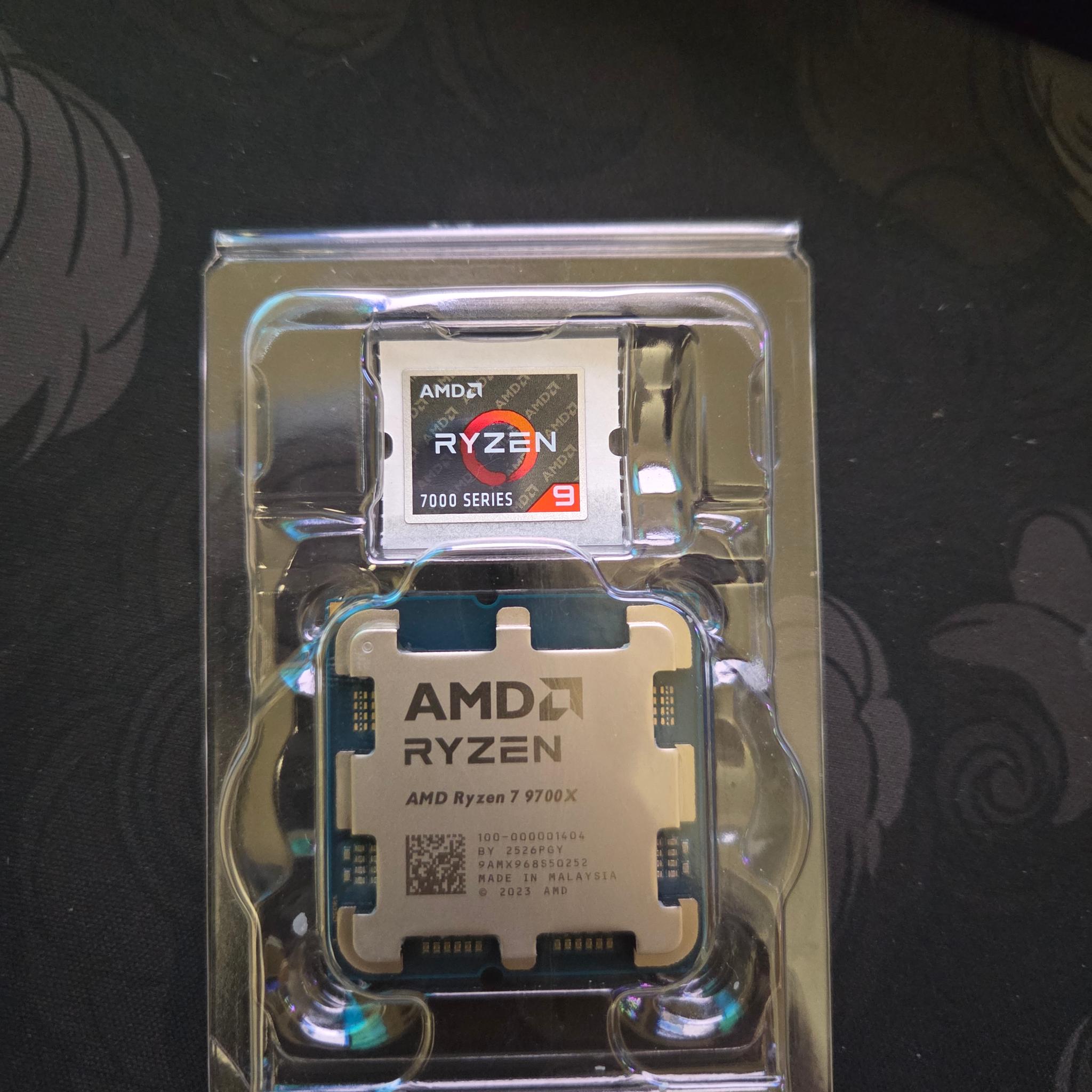 AMD Ryzen 7 9700X