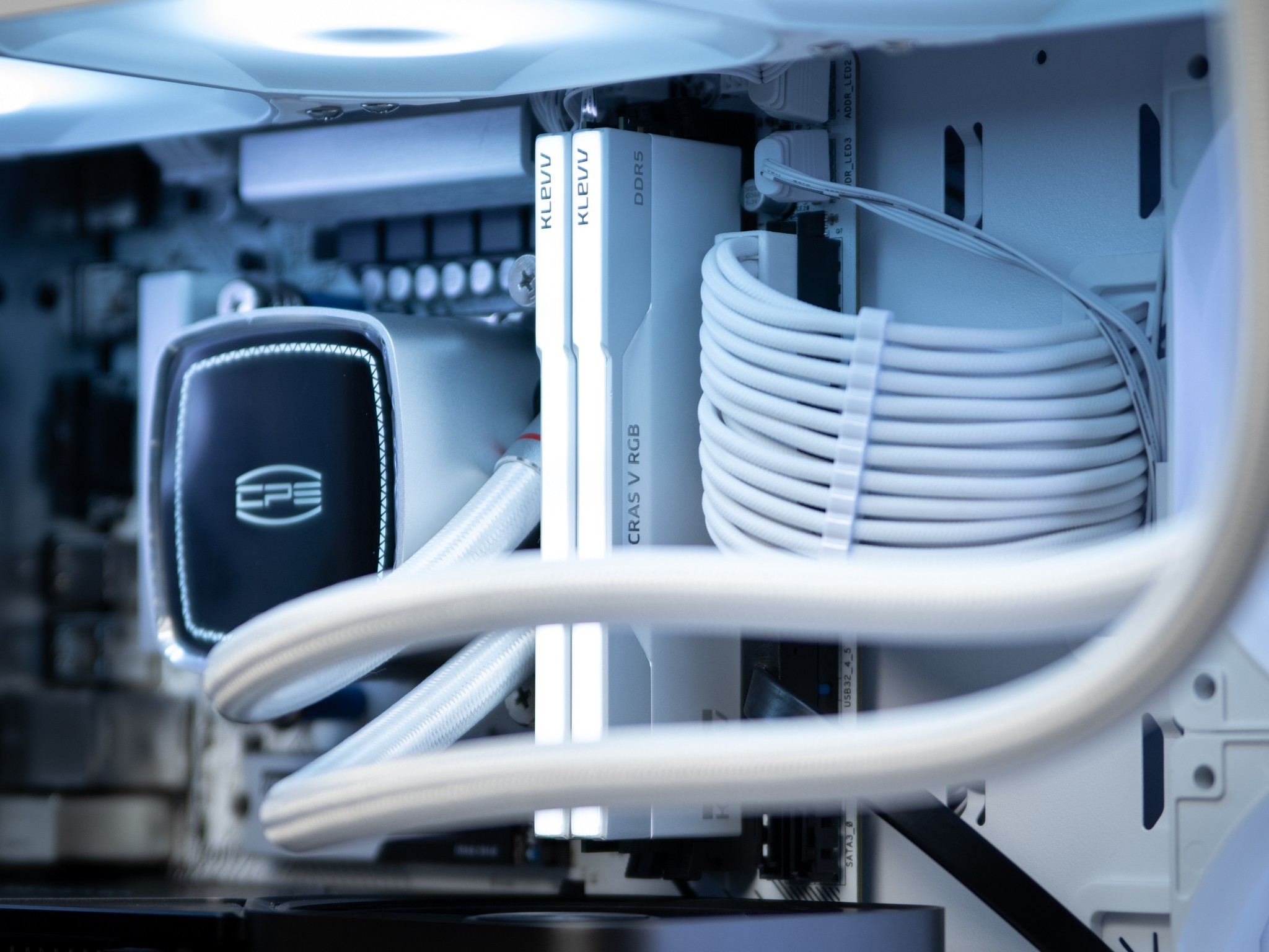 “Clouden” RTX 4070 32GB Intel i7 13700 Windows 11 1TB Workstation Gaming PC