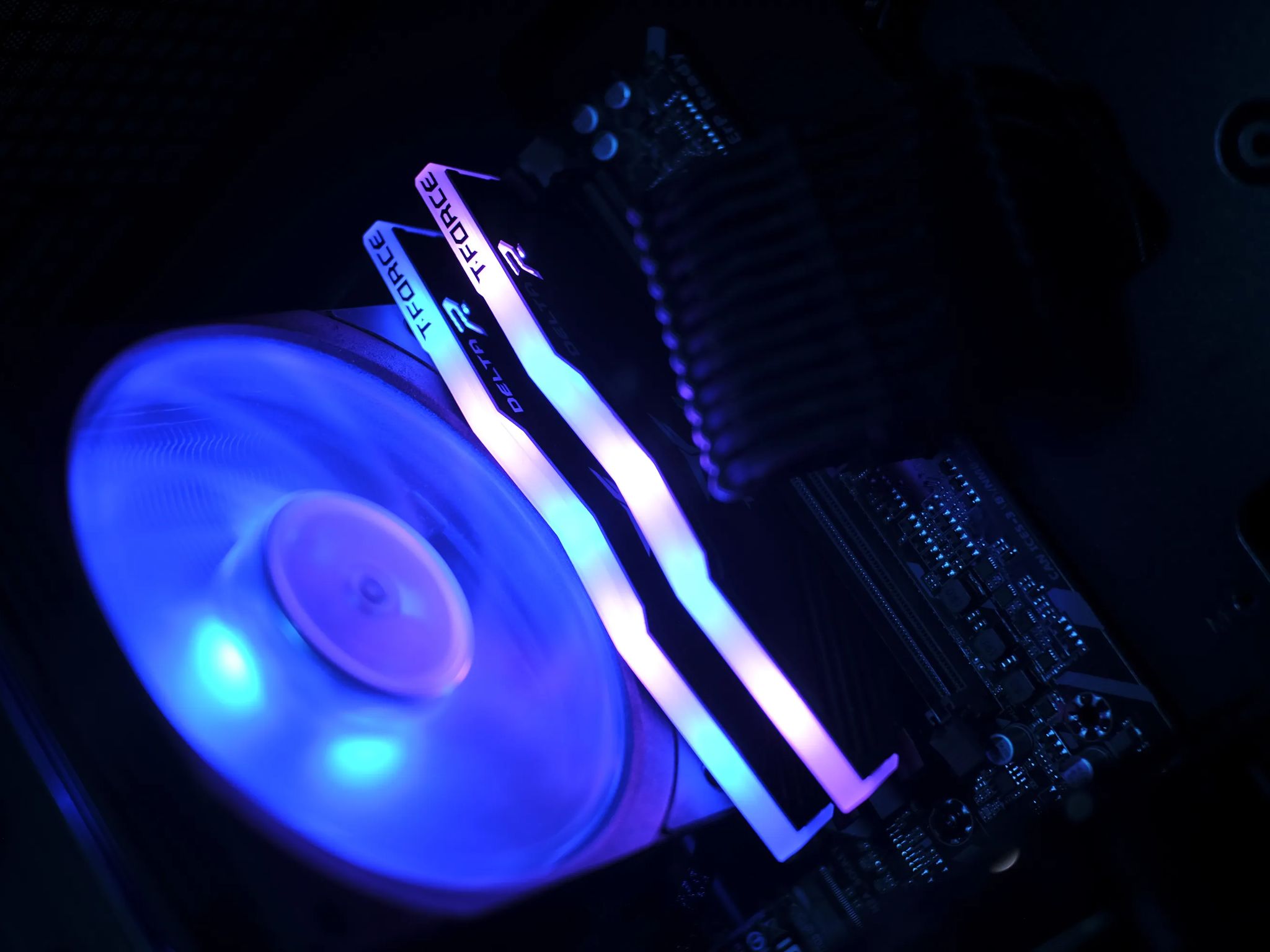 ⍣✩ ᴀᴜʀᴏ ✩⍣ DESKTOP GAMING PC  | Ryzen 5 3600 | ASUS RX 5500XT | TEAMGROUP T-Force Delta 16GB RAM