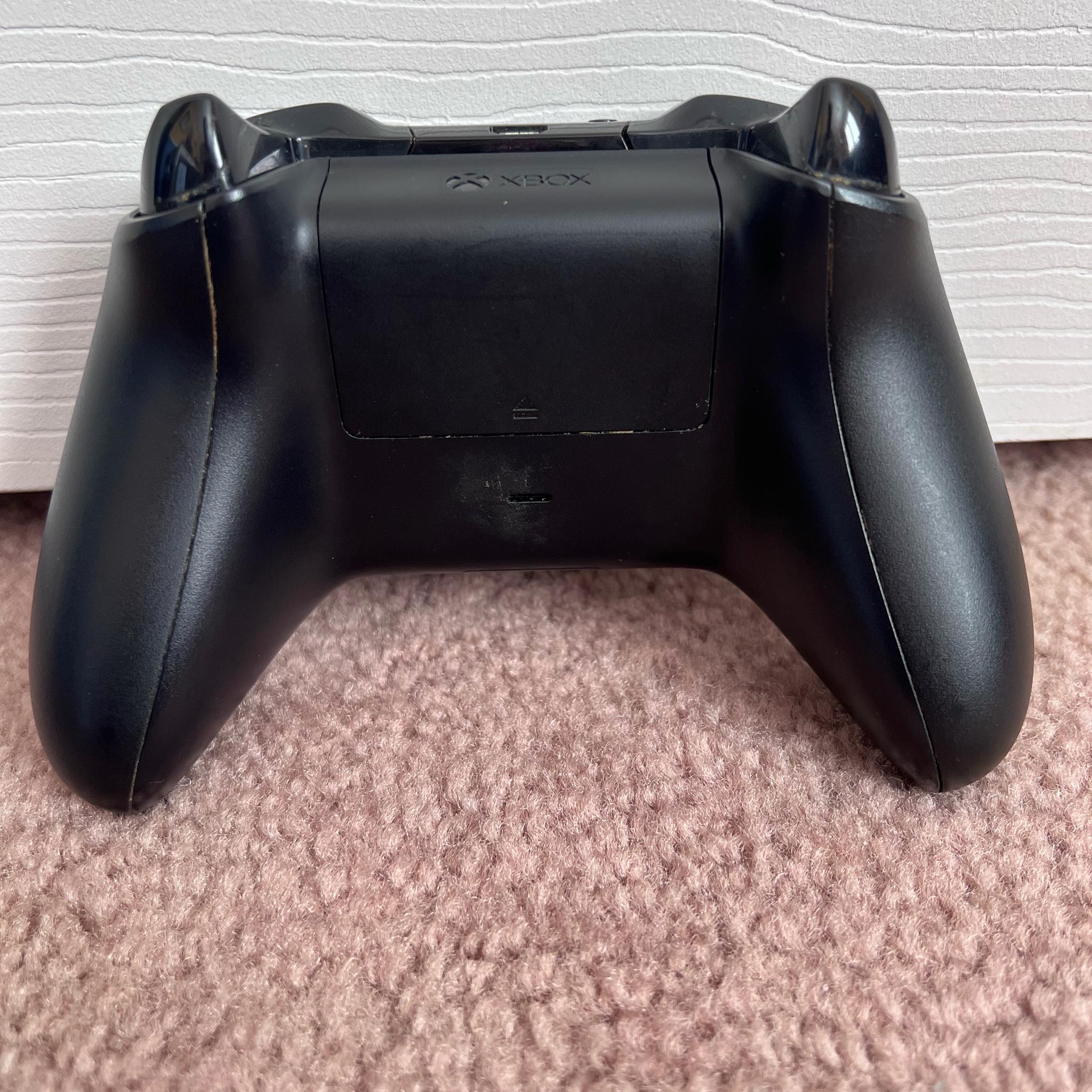 Xbox One First Gen Original Controller (For Parts)