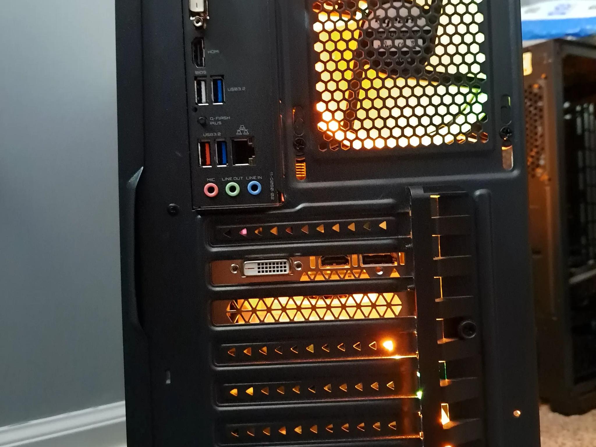 Ryzen 7 3700X - 32GB RAM - 1TB NVMe SSD