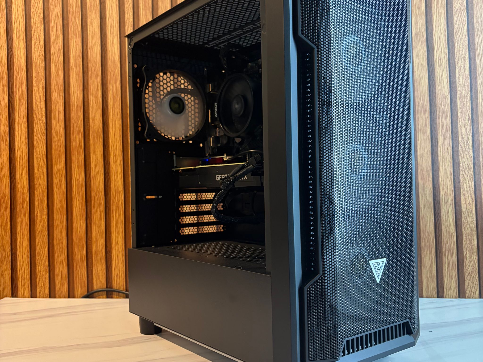 RTX 2070 super | Ryzen 5 5500 | 16 GB | 500GB | Windows 11 PRO