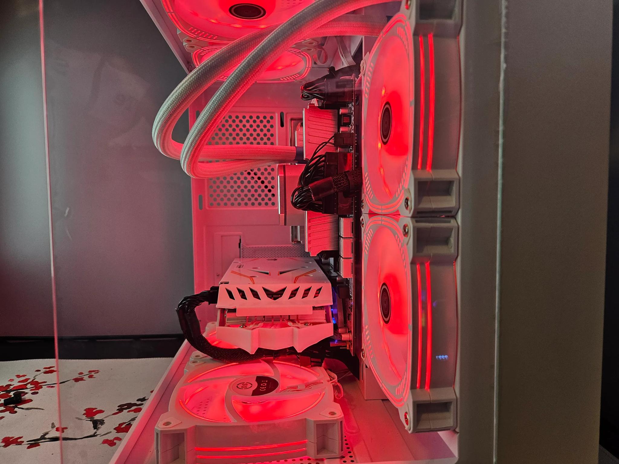 Arctic Rig intel 14 core / 64GB DDR4 / 2TB SSD / RX 5500 XT 8GB