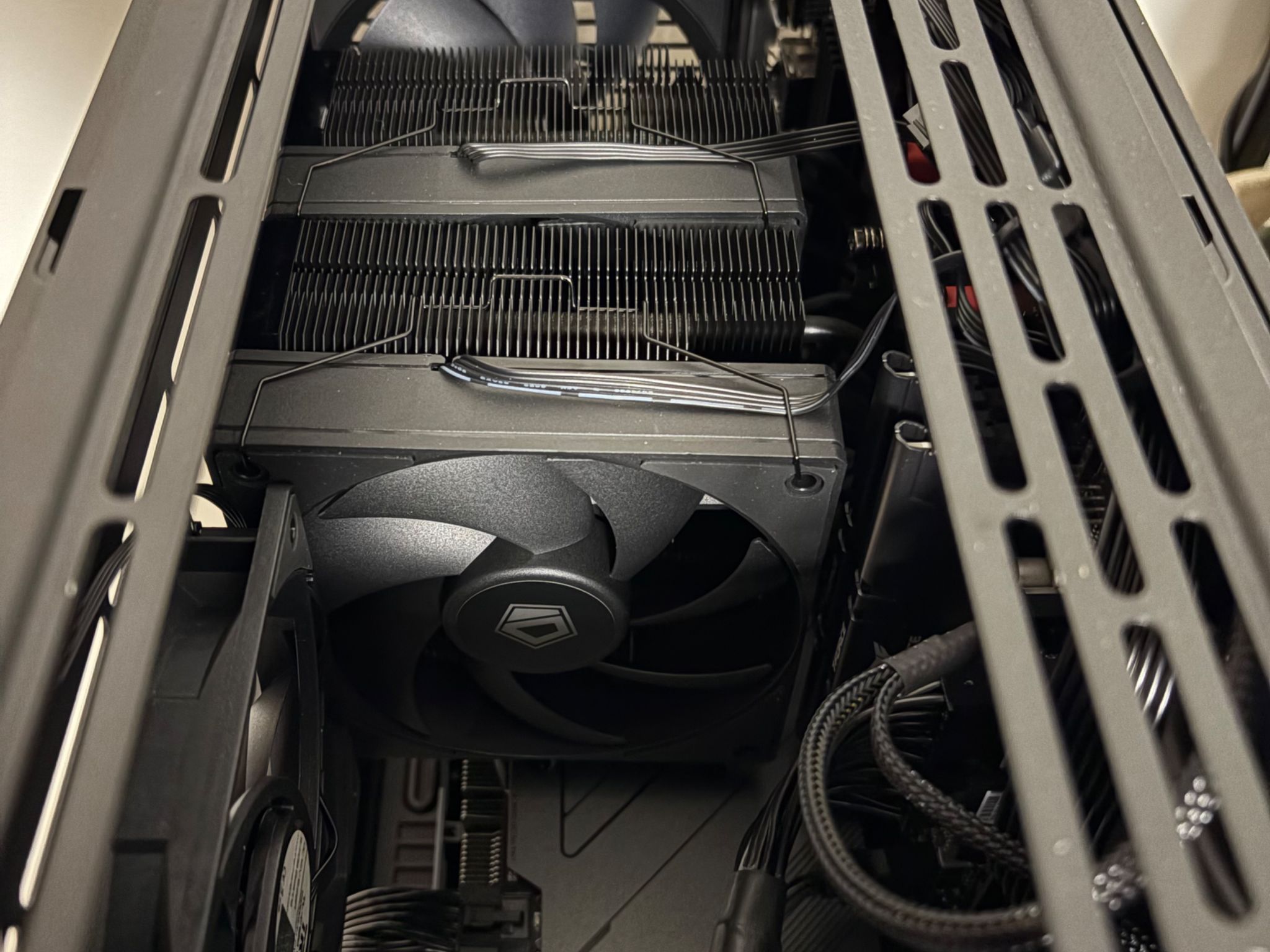 NEW 5700X3D/7800 XT - High-Performance Gaming PC