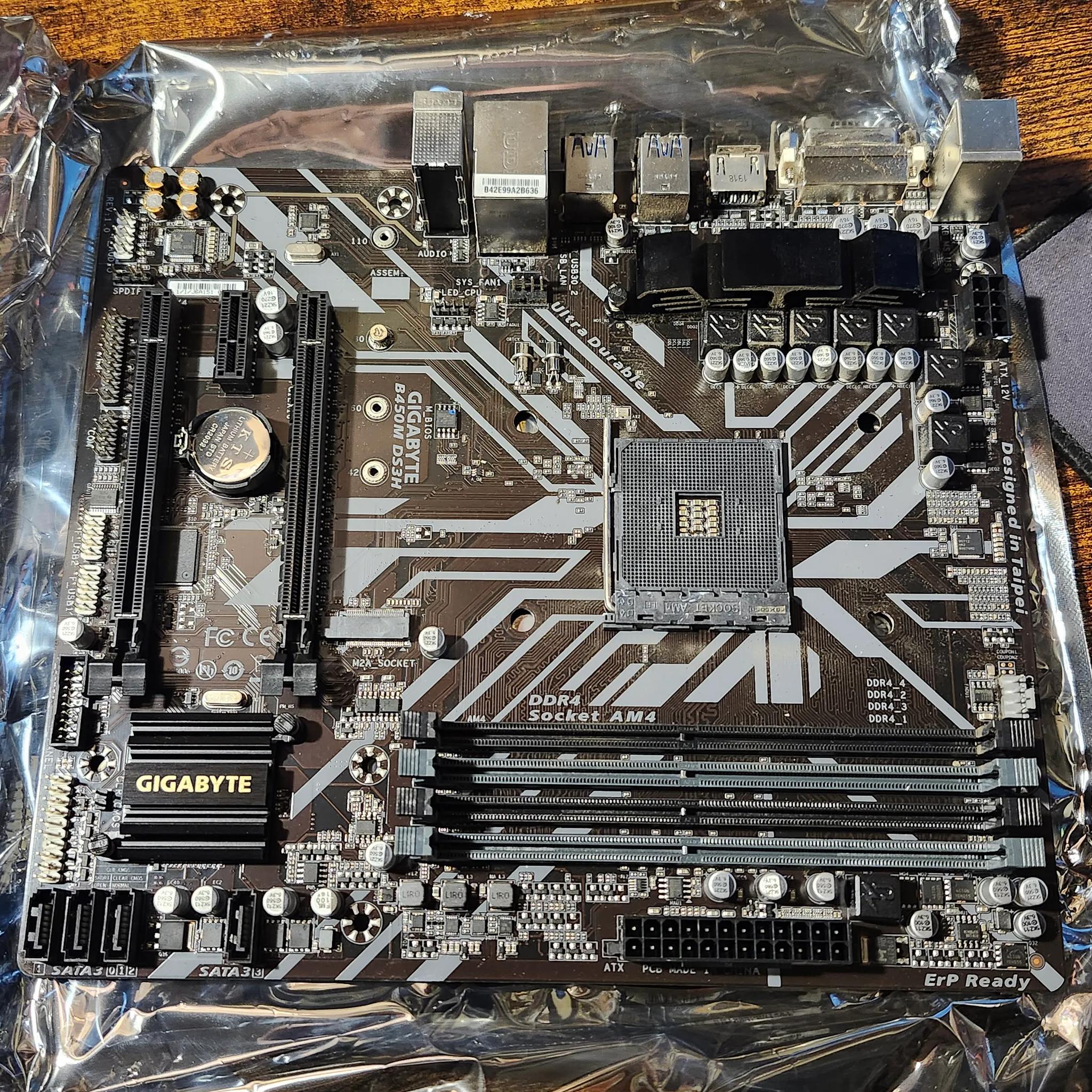 Gigabyte B450M DS3H