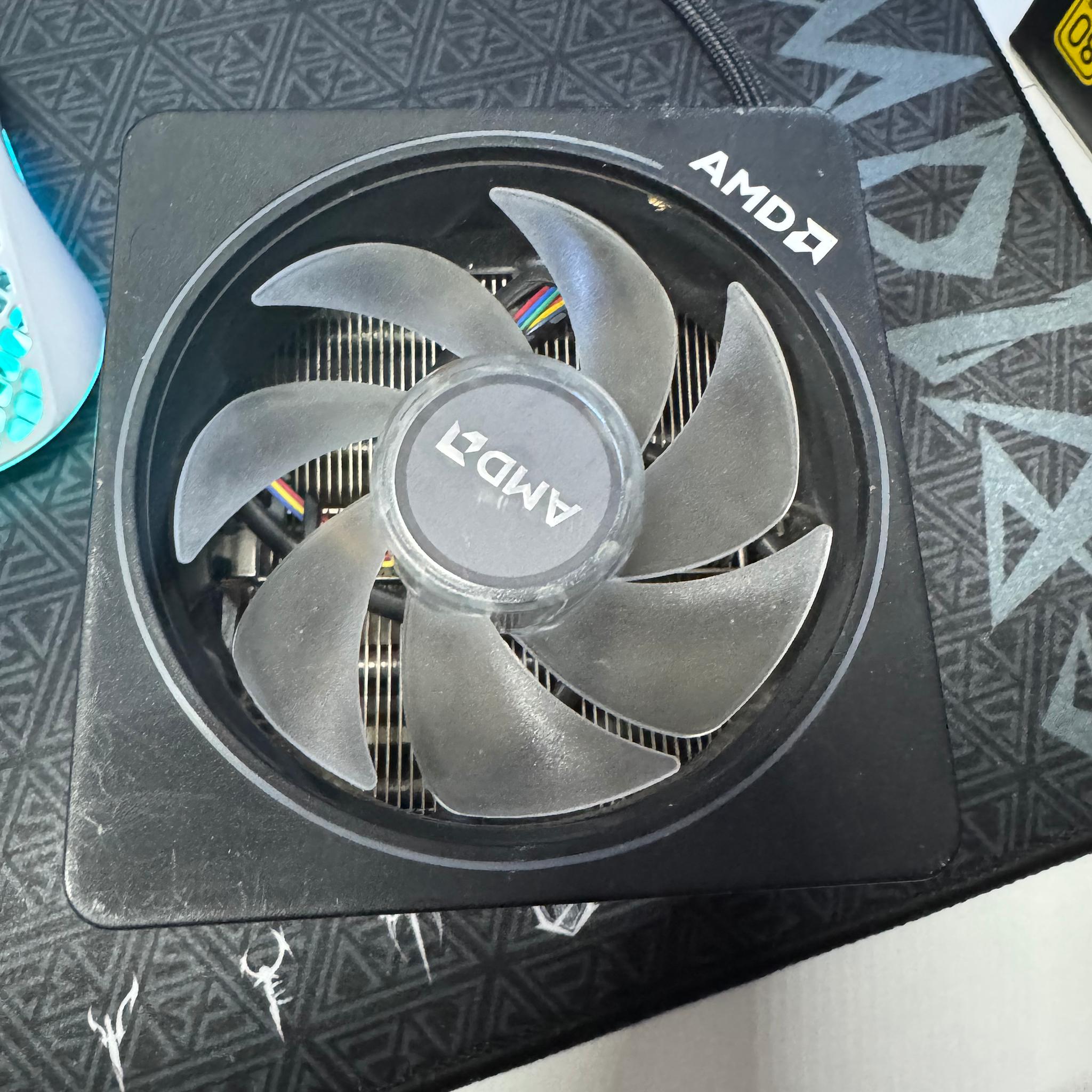 AMD Wraith Spire Cooler’s