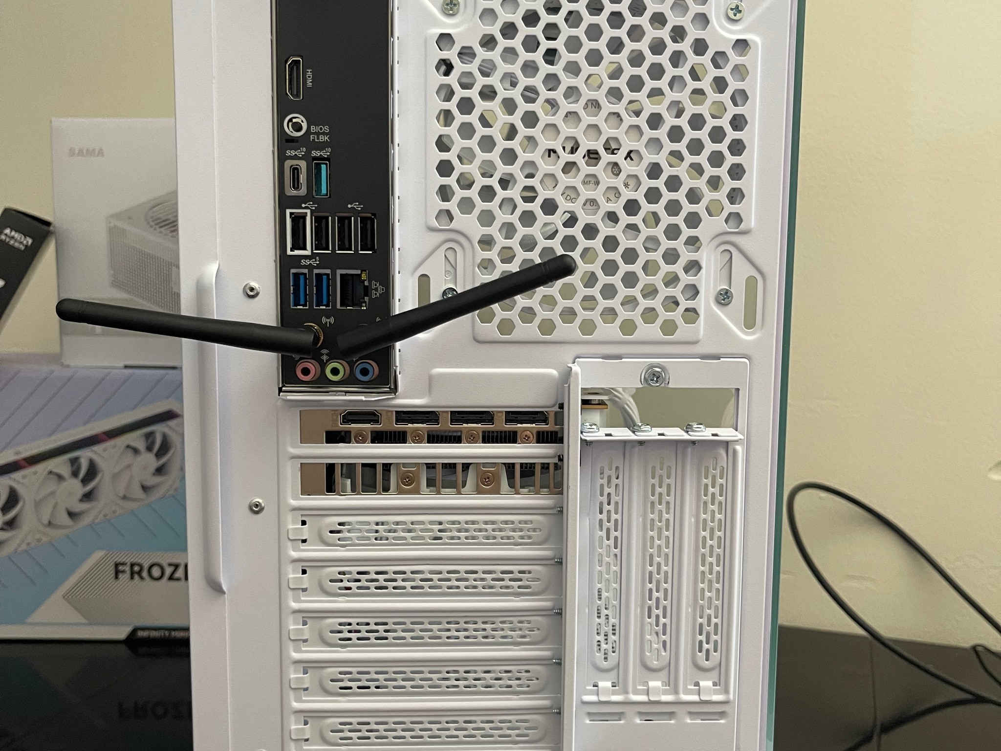 ☃️❄️AM5 Gaming PC / RTX 5060/ Ryzen 7 7700x/ 16Gb DDR5/ 1Tb NVMe/ liquid Cooled