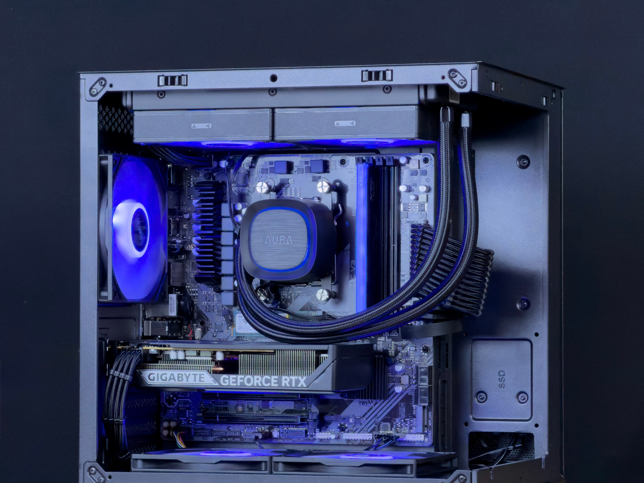 🌈RTX 5060 | R5 7600 | 16gb ddr5 | 1tb