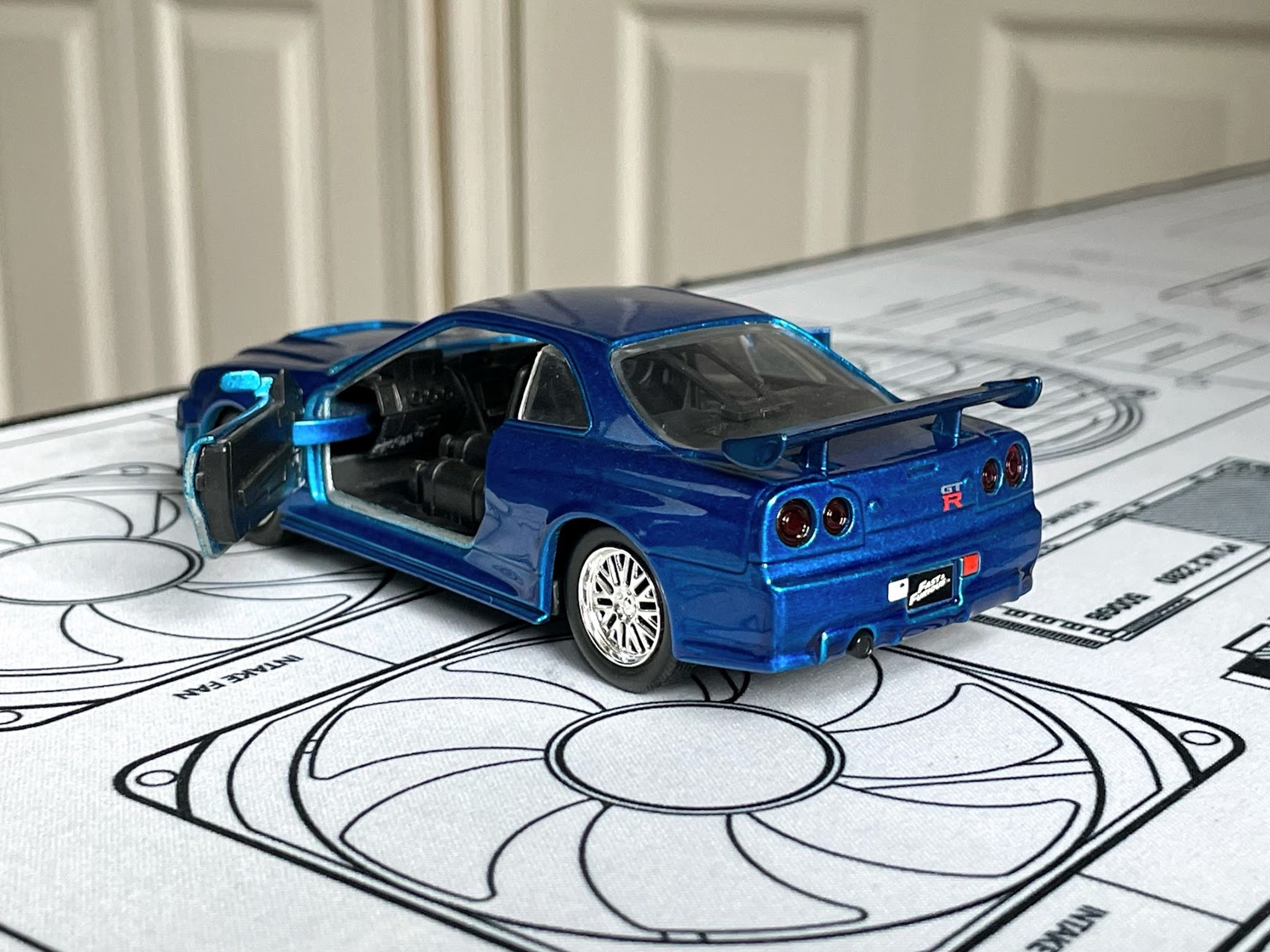 Jada Toys Fast & Furious Brian's 2002 Blue Nissan Skyline GT-R R34 Diecast Car Model 1:32