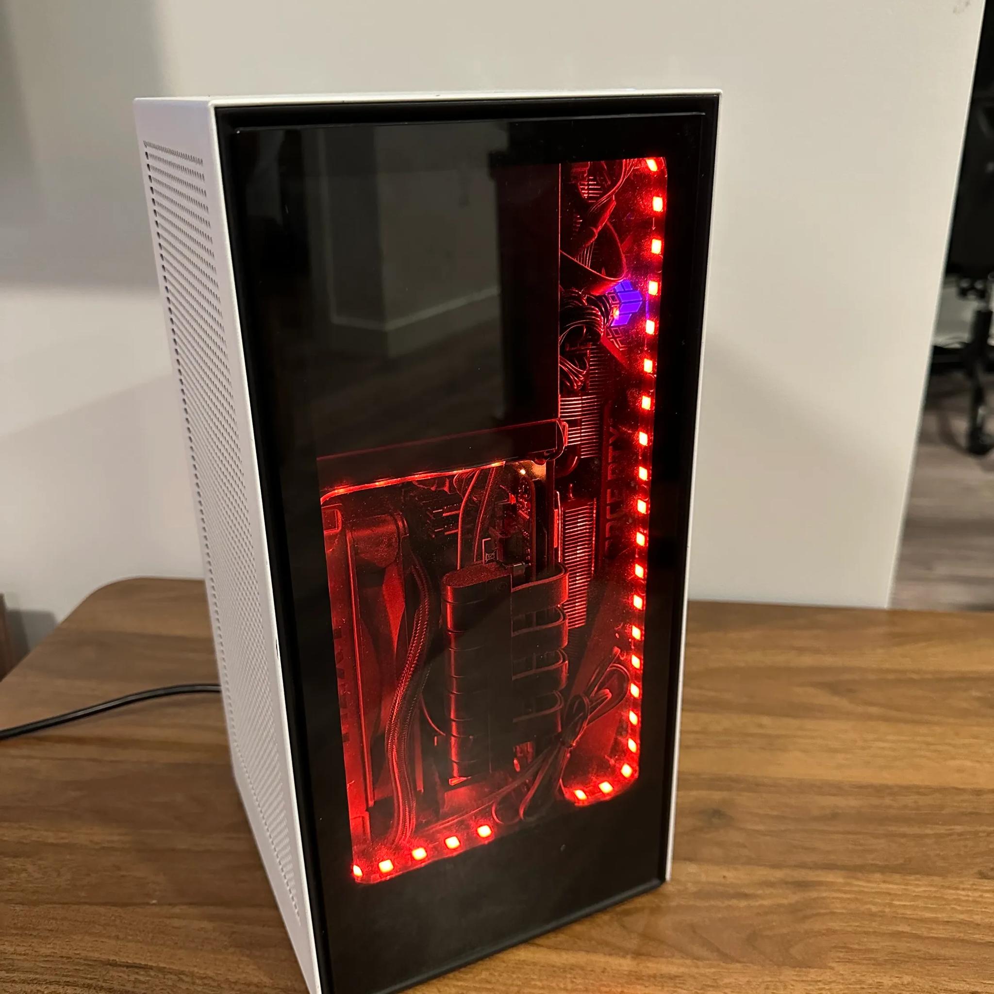 H1 ▪ i7-10700K ▪ Asus TUF 3080 OC ▪ 32GB DDR4 3000mhz ▪ 1x2TB & 1x1TB NVME SSD (3TB total)