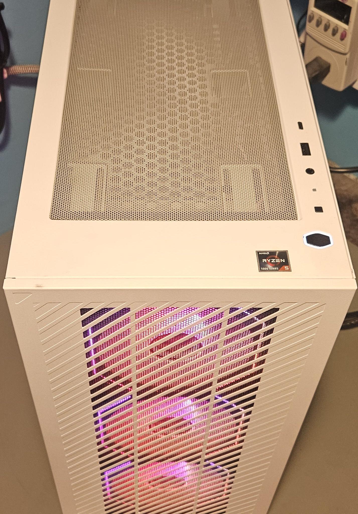 Cooler Master Elite 301 Ryzen 5500/RX 5500/32gig DDR4