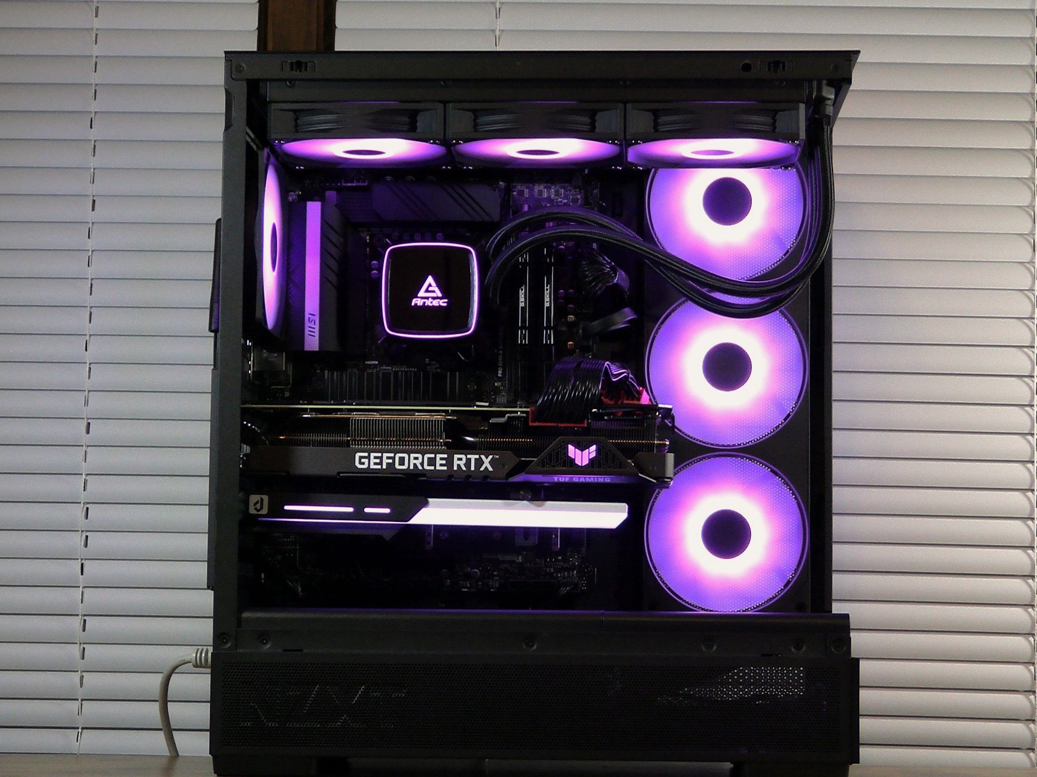 RTX 3070Ti 8GB | Intel i7-12700KF | 32GB DDR4 | 1TB NVME | Win11 | WIFI | 1440P Gaming PC