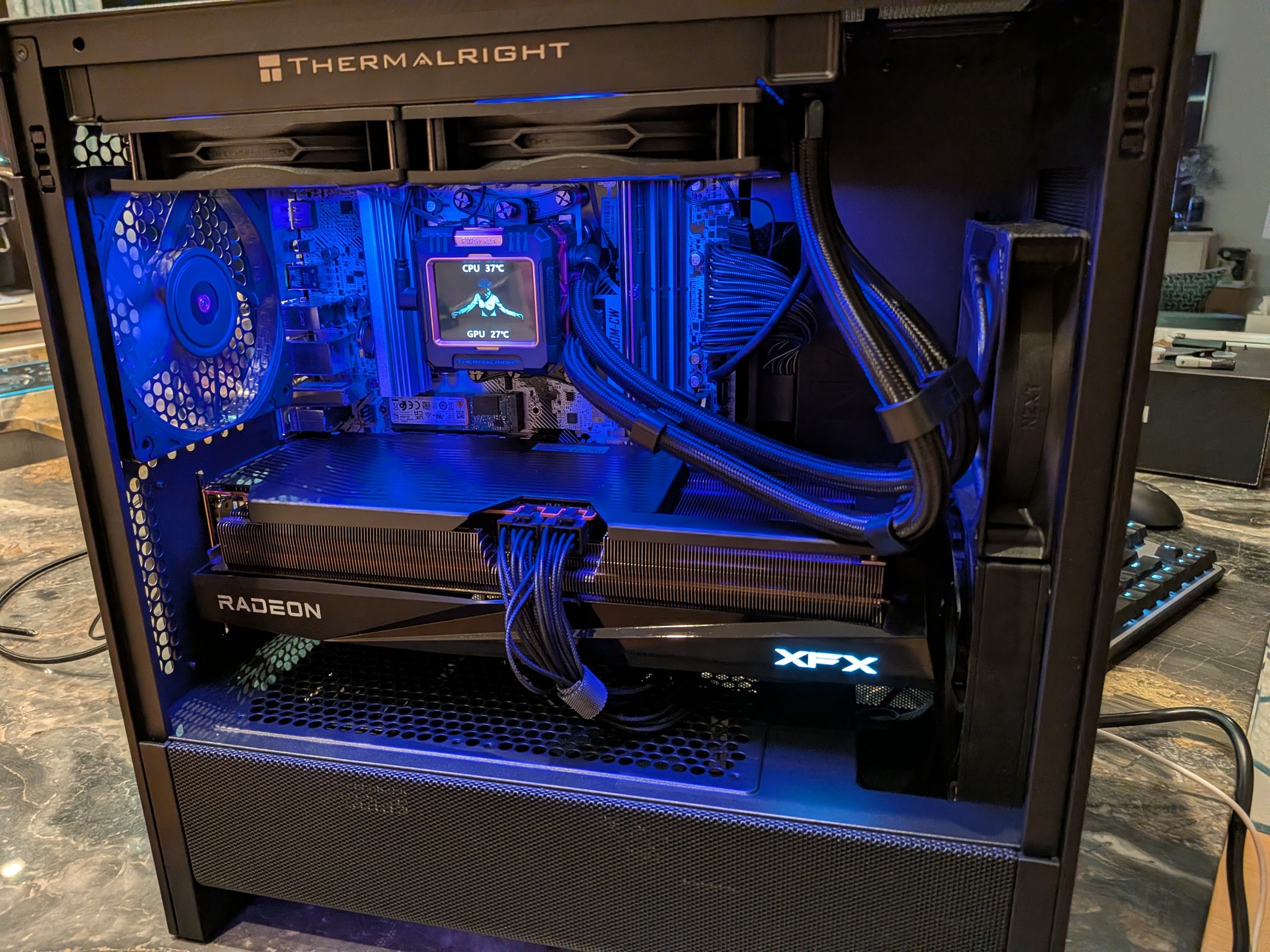 4K Ghoul - RX 9070 XT, Ryzen 5 9600X, 64 GB DDR5, 2 TB Gen 4 NVME, RGB, Liquid Cooled