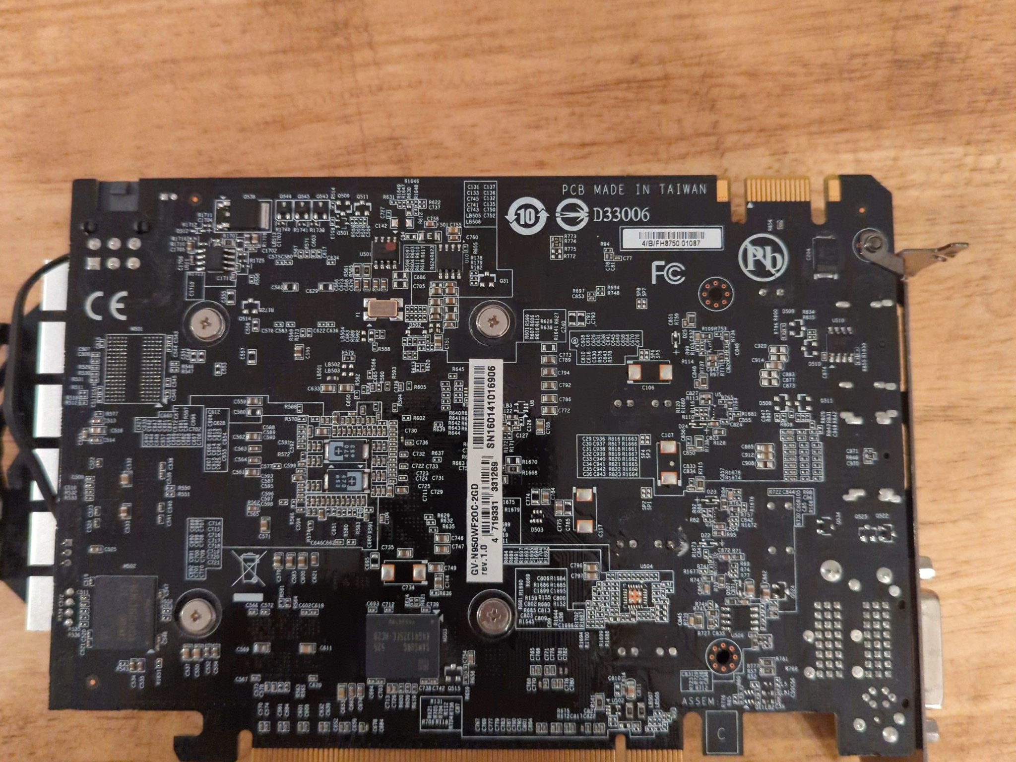 GIGABYTE NVIDIA GeForce GTX950 2GB GDDR5