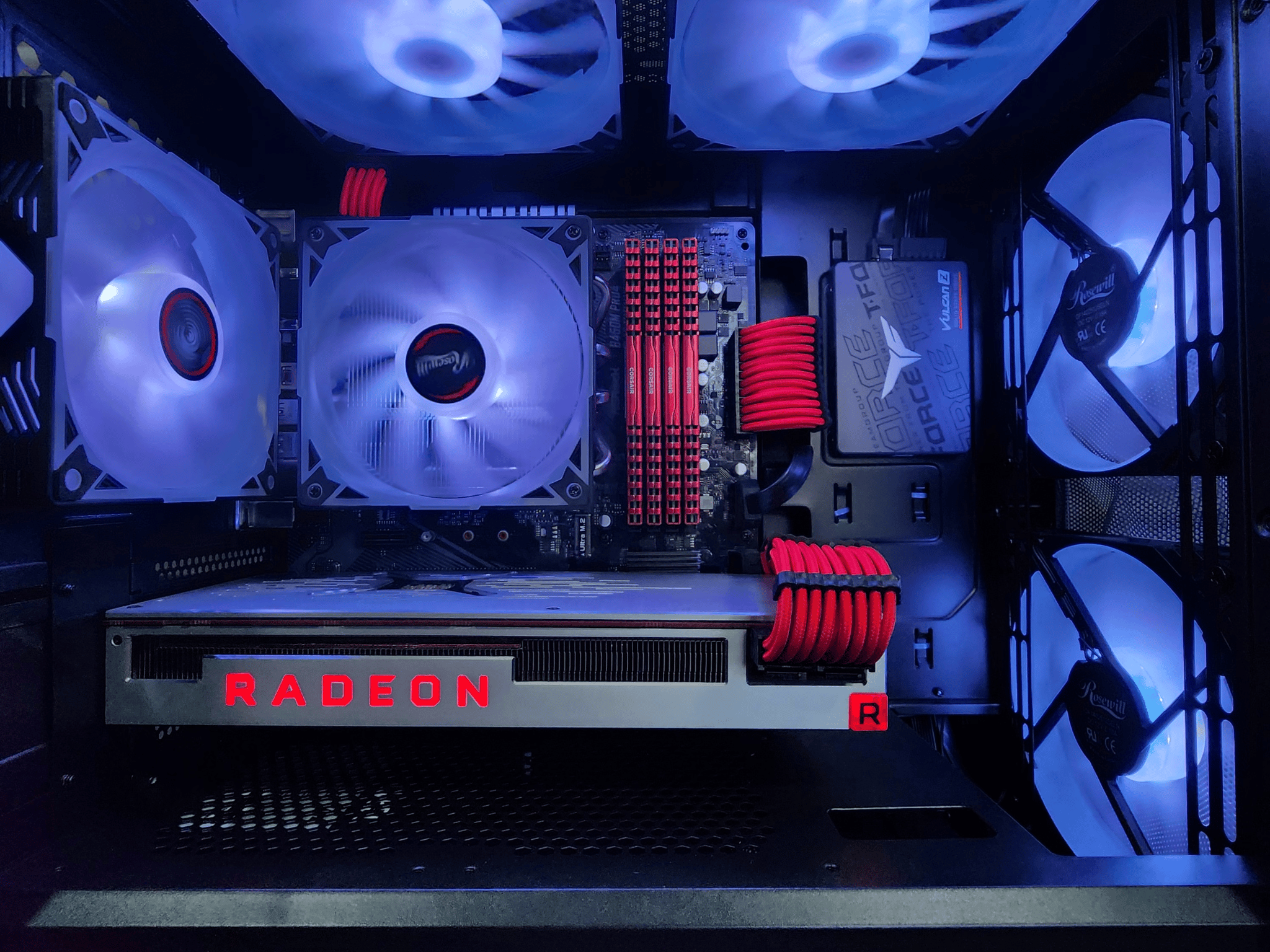 🚩🚩🚩 AMD Ryzen 7 2700X // ASRock Phantom Gaming Radeon VII 16GB //Corsair Vengeance 16GB 2800MHz