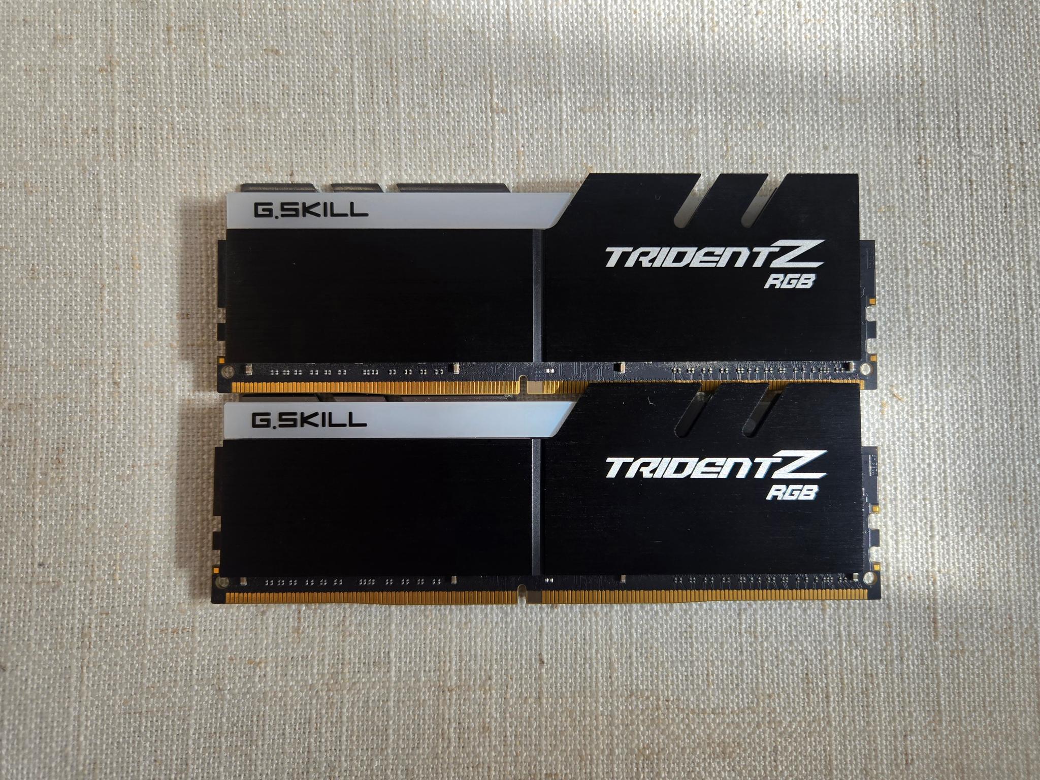 32GB DDR4-3200 (TridentZ RGB) - Used