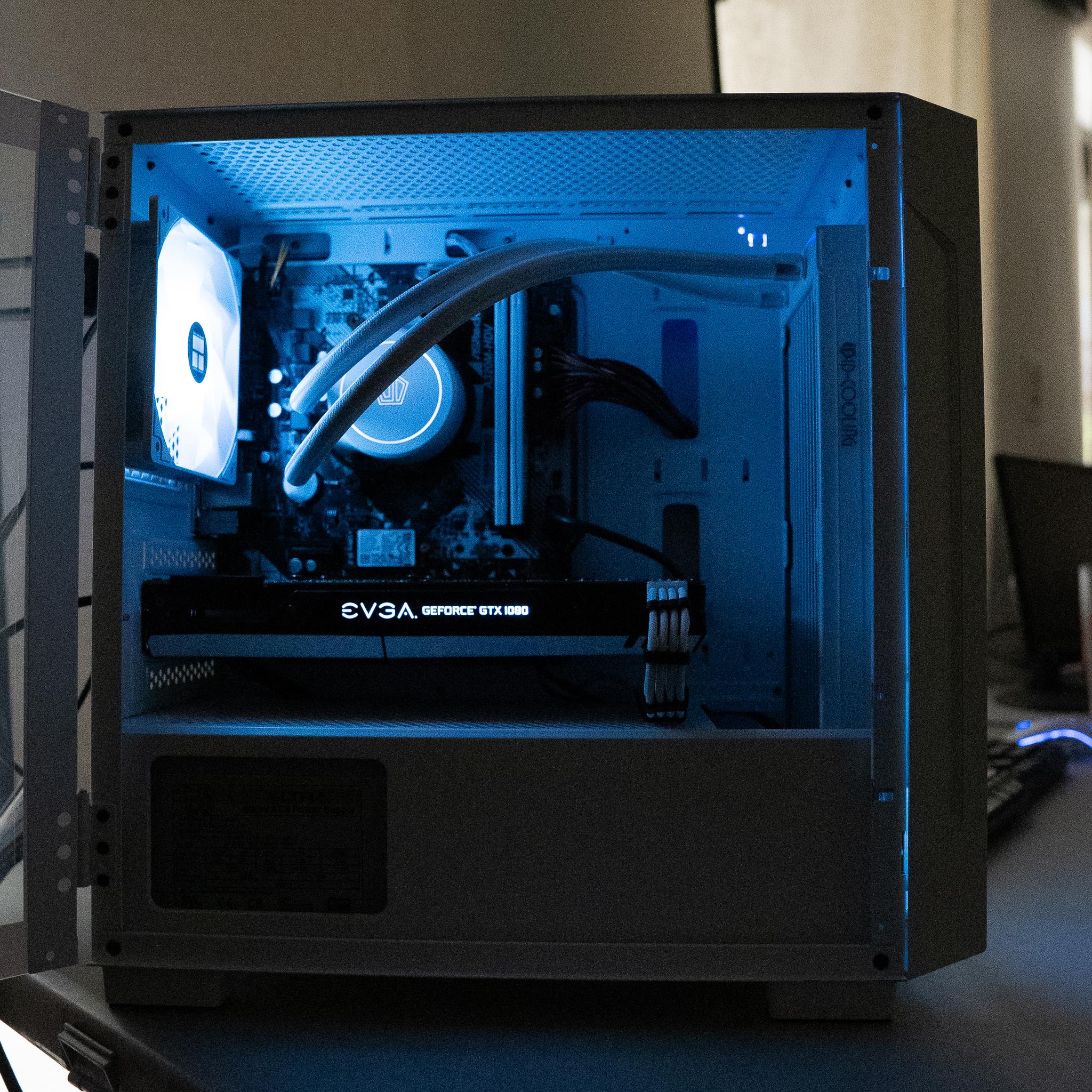 🌨🌨 | EVGA GTX 1080 8GB | RYZEN 5 3500X | 16GB DDR4 RAM | 750GB | Arctic Winter