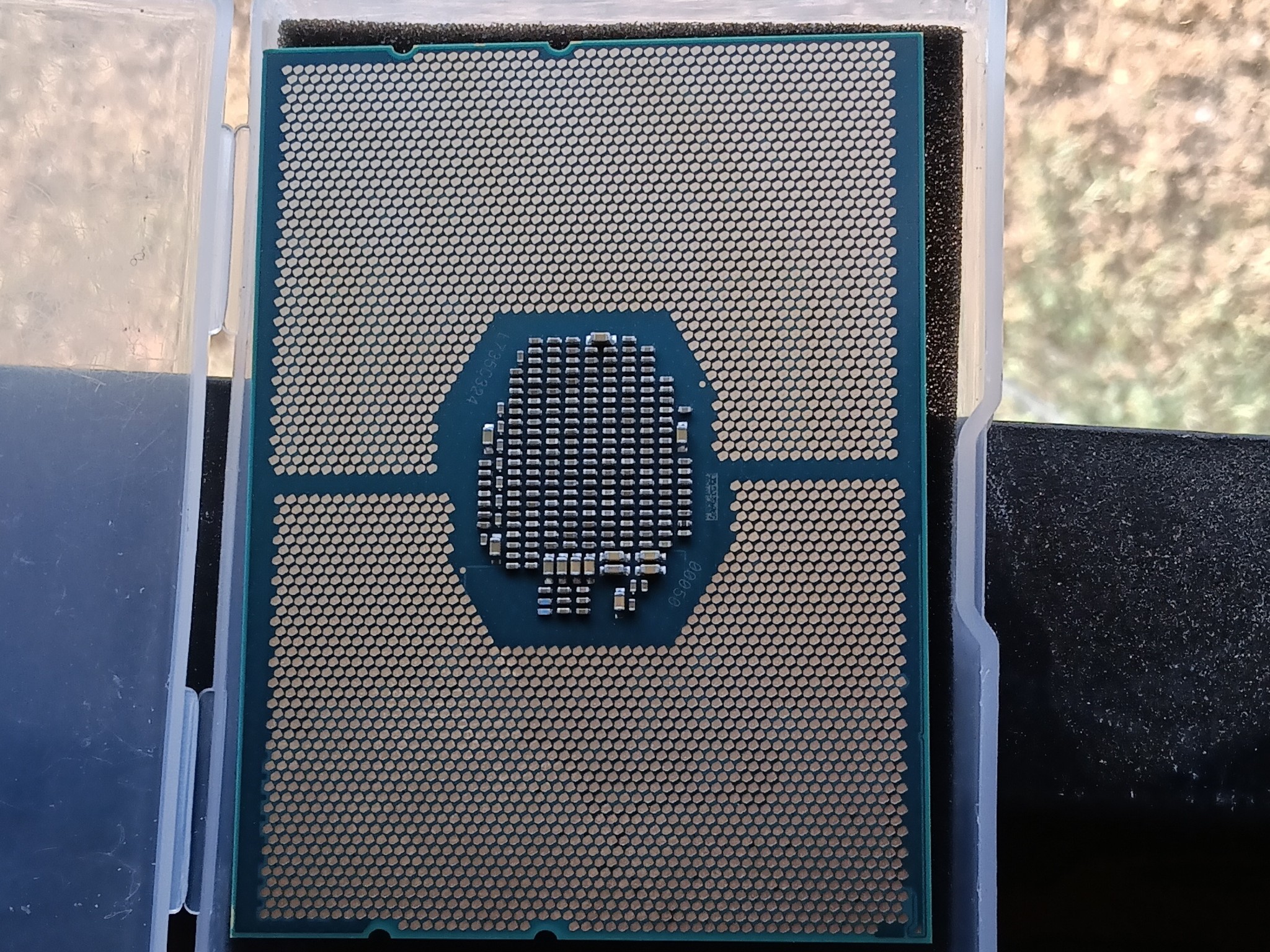 Intel Xeon Gold 5120 SR3GD 2.20GHz 14-Core LGA3647 CPU 14MB/19.25MB