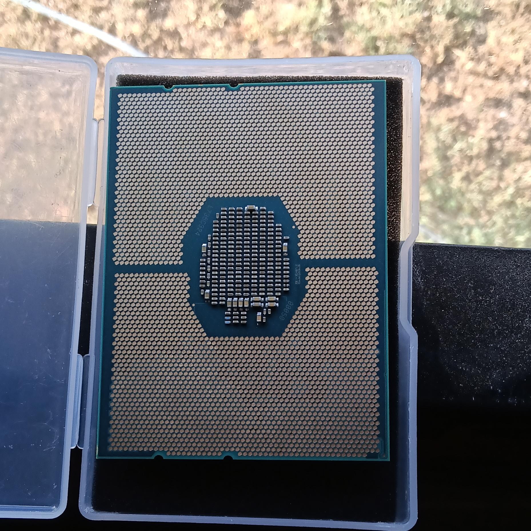 Intel Xeon Gold 5120 SR3GD 2.20GHz 14-Core LGA3647 CPU 14MB/19.25MB