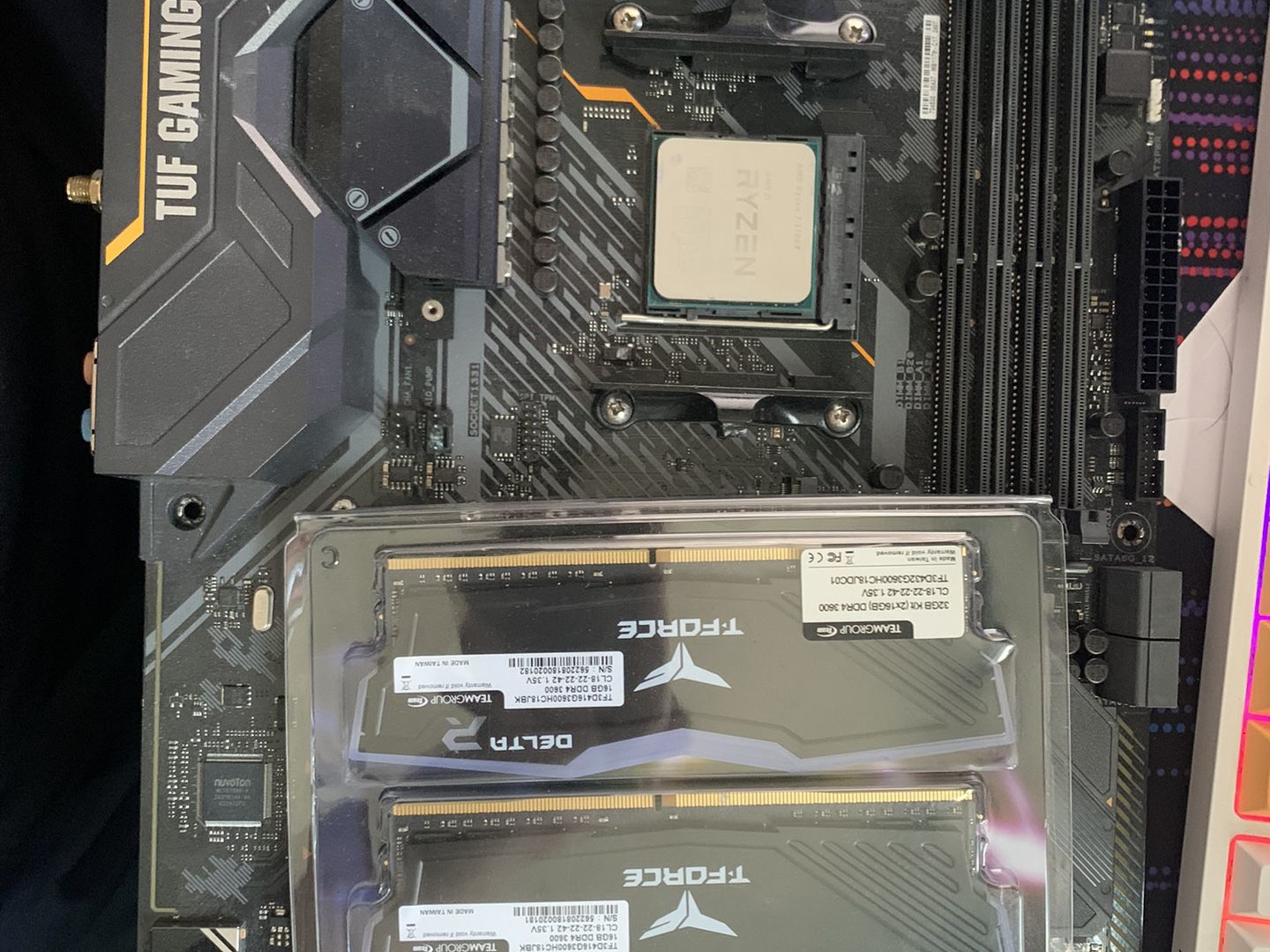 3700x + tuf x570 + 32gb ram