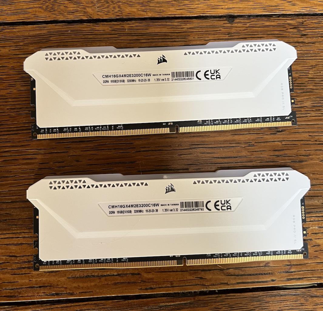 Corsair Vengeance RGB Pro SL 16GB DDR4 3200 CL16