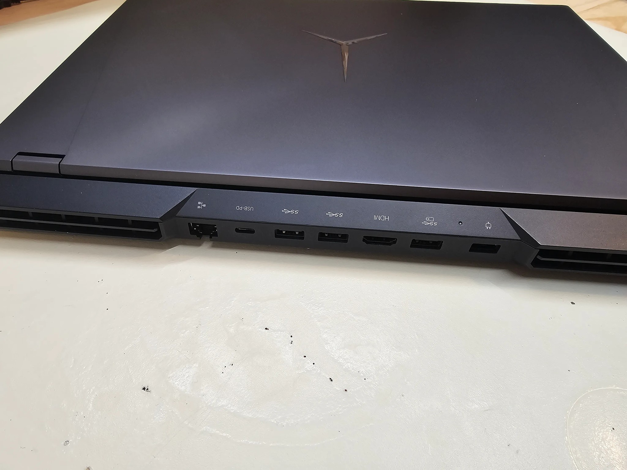 High End Laptop 16" | RTX 3070 | Ryzen 7 5800h 165hz 1440p 16 in IPS 32GB Ram Legion 5i PRO