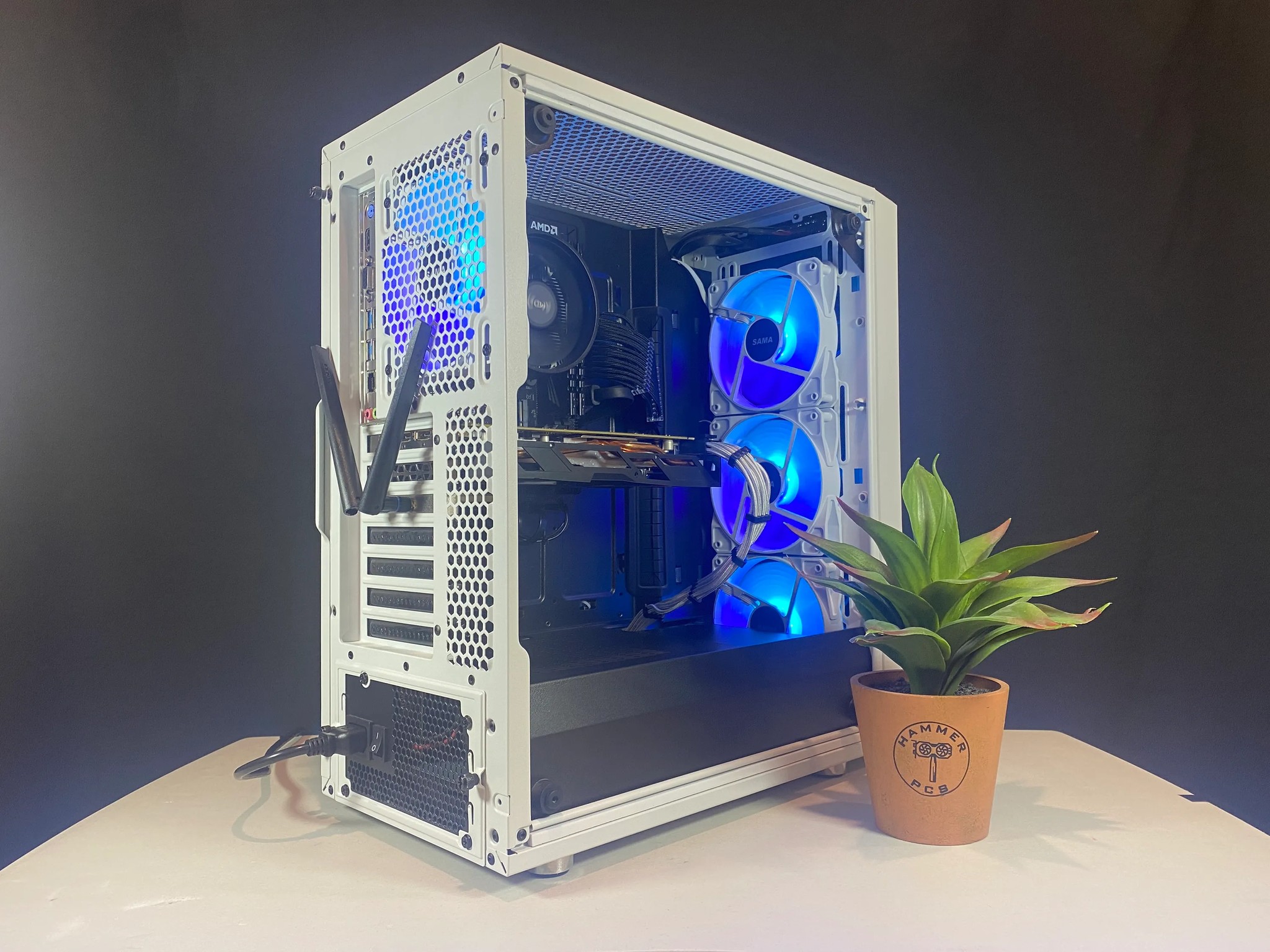 ☃️Custom Built RGB Gaming PC☃️|Windows 11, Ryzen 5, RX 590 | Fortnite, CoD, Valorant, GTA V, More!