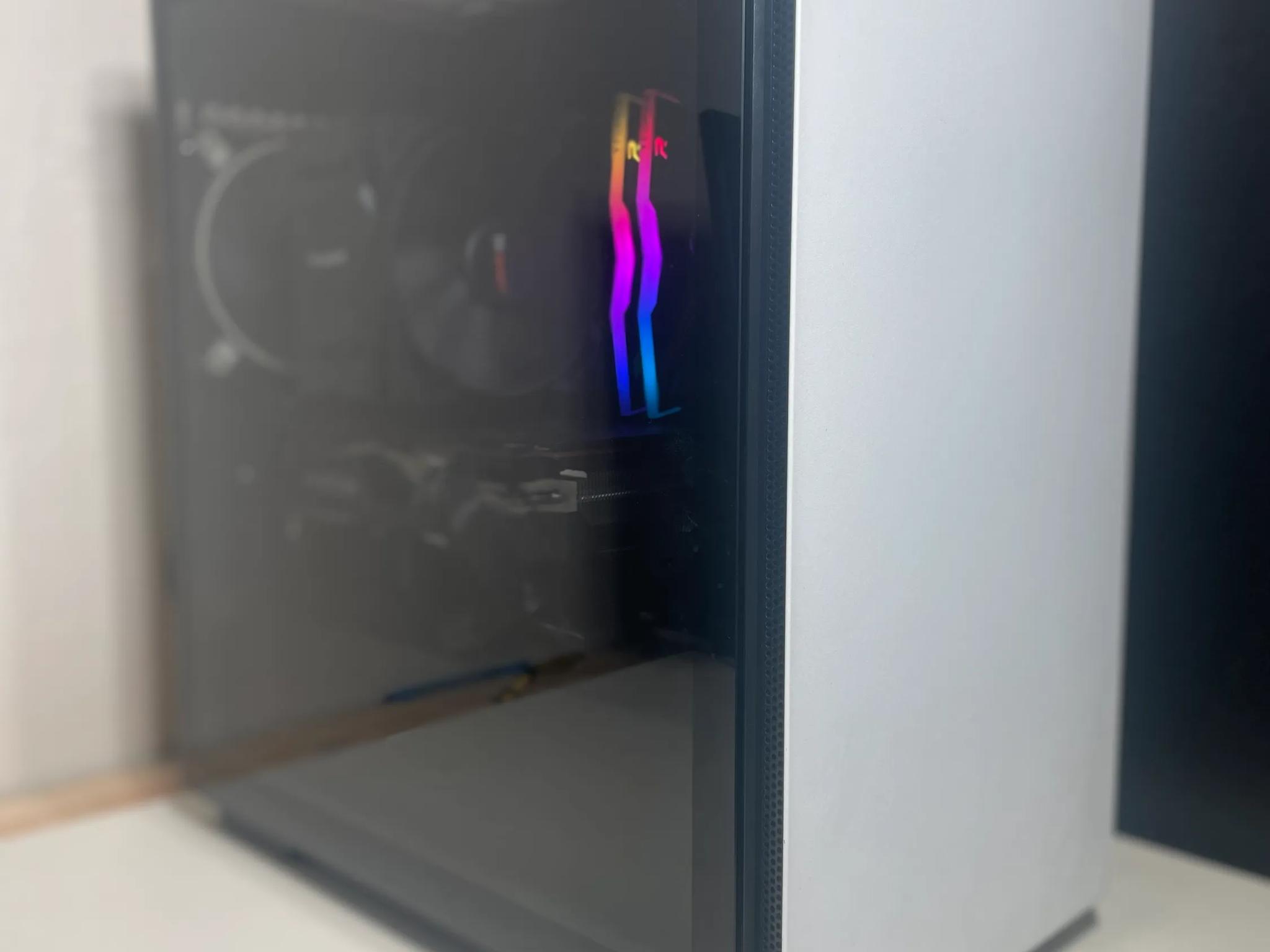 HIGH PREFORMANCE GAMING PC!! RX6700XT/I5 13600KF/16GBDDR4/1TBSSD/650WGOLD/