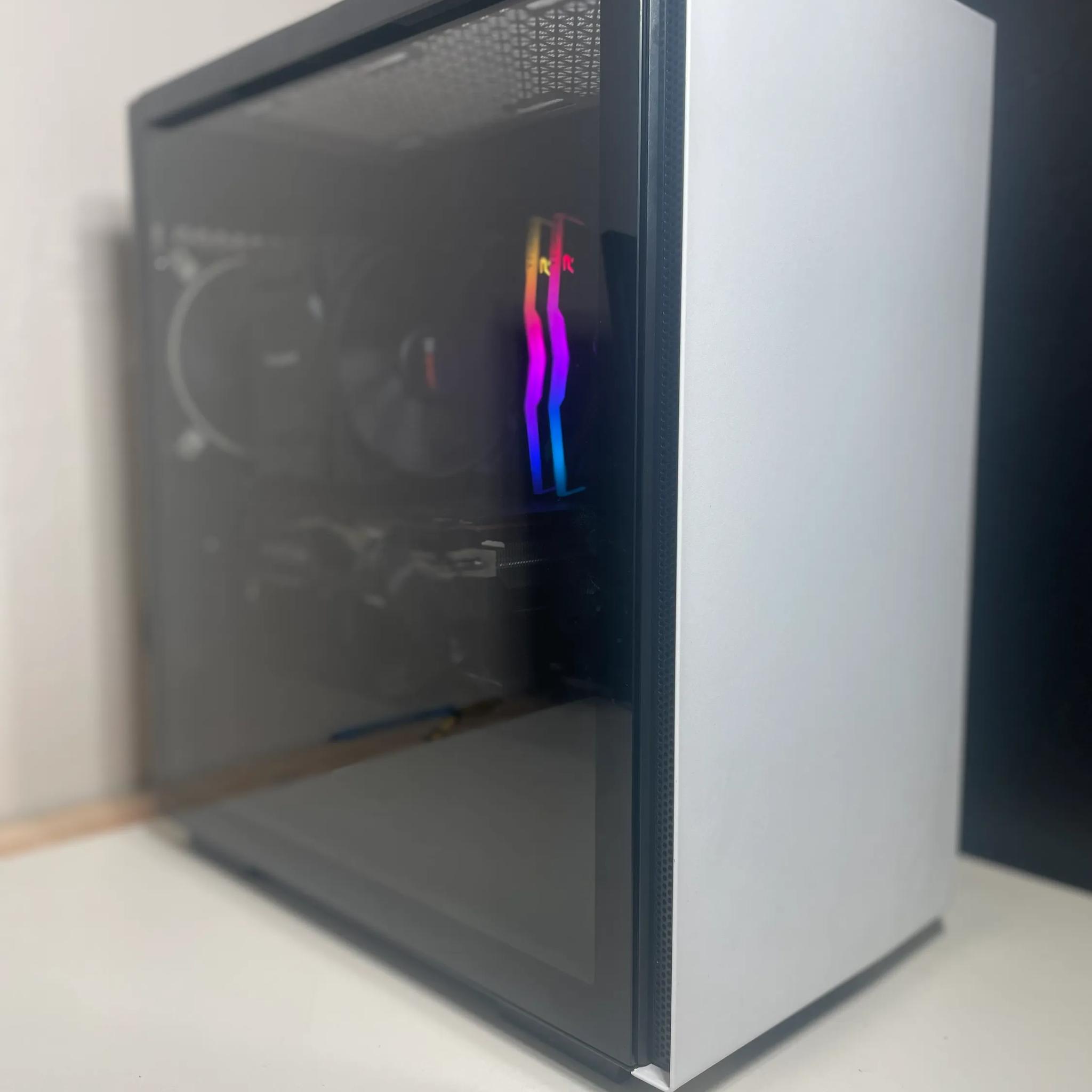 HIGH PREFORMANCE GAMING PC!! RX6700XT/I5 13600KF/16GBDDR4/1TBSSD/650WGOLD/