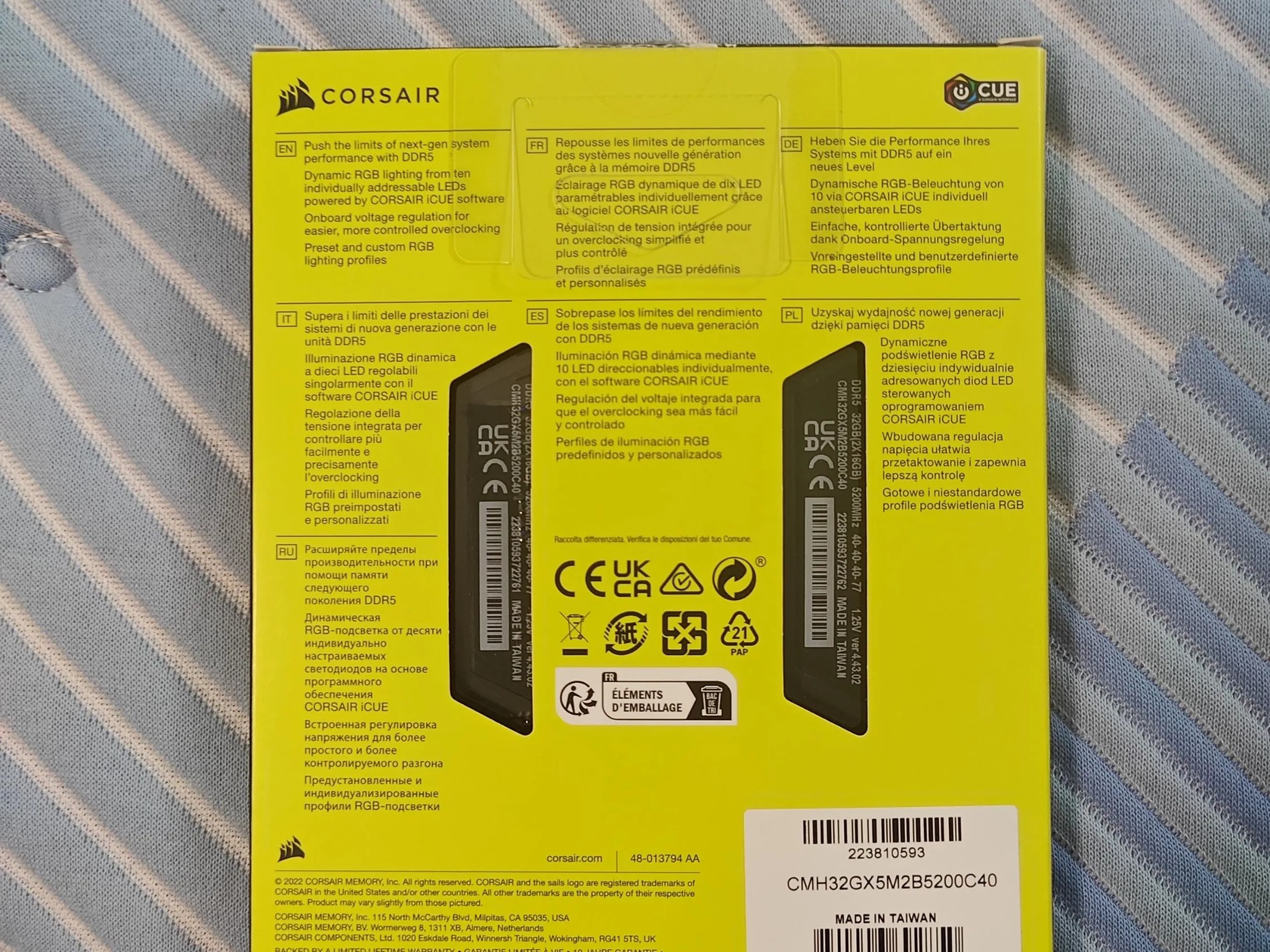 CORSAIR VENGEANCE RGB DDR5 RAM 32GB (5200MHz) BLACK