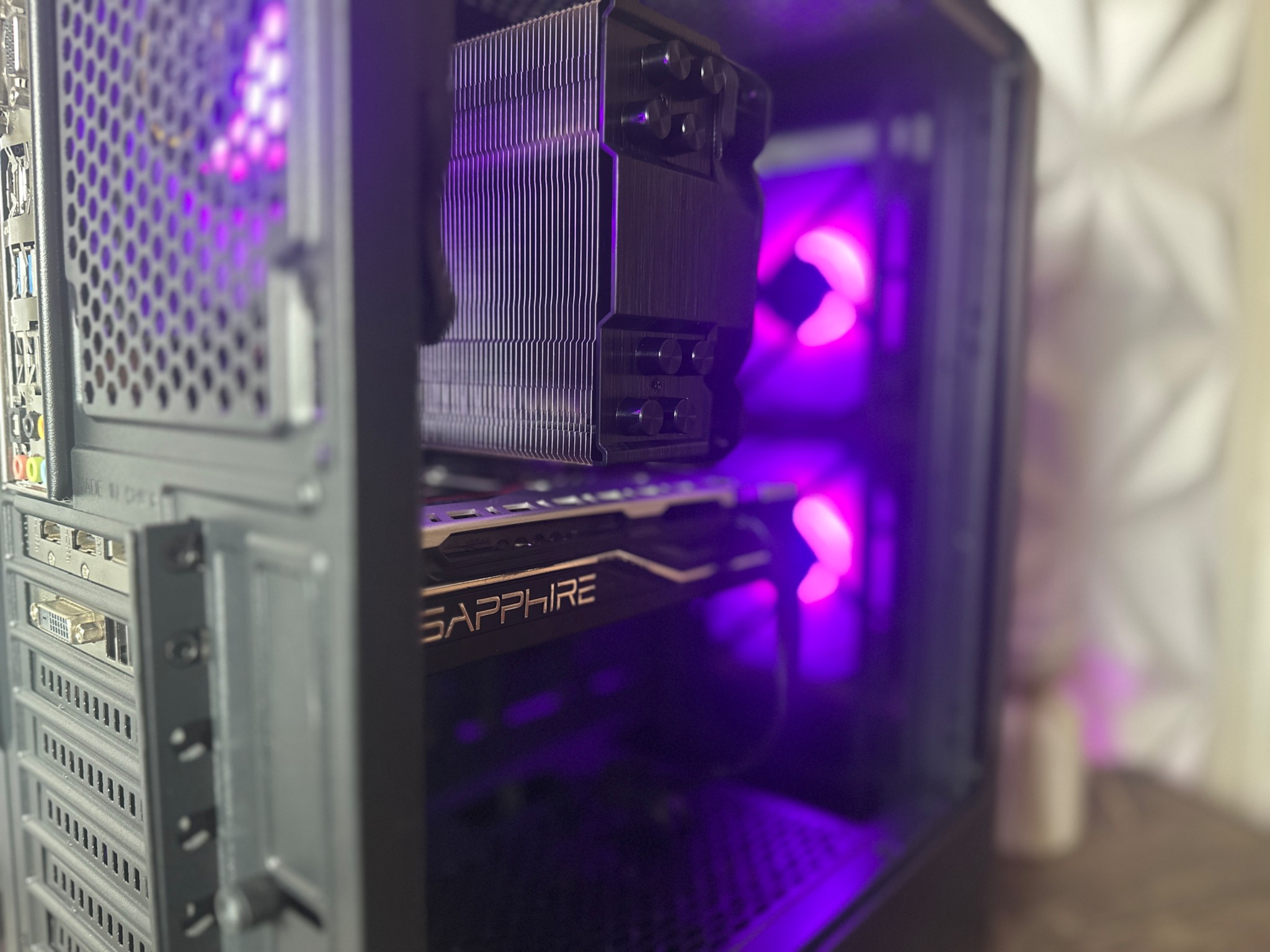 🤖GAMING PC🟣 | 1080P | i5 7600 | RX580 8GB | 16GB DDR4 | 512GB M.2 SSD | FULL ARGB! |