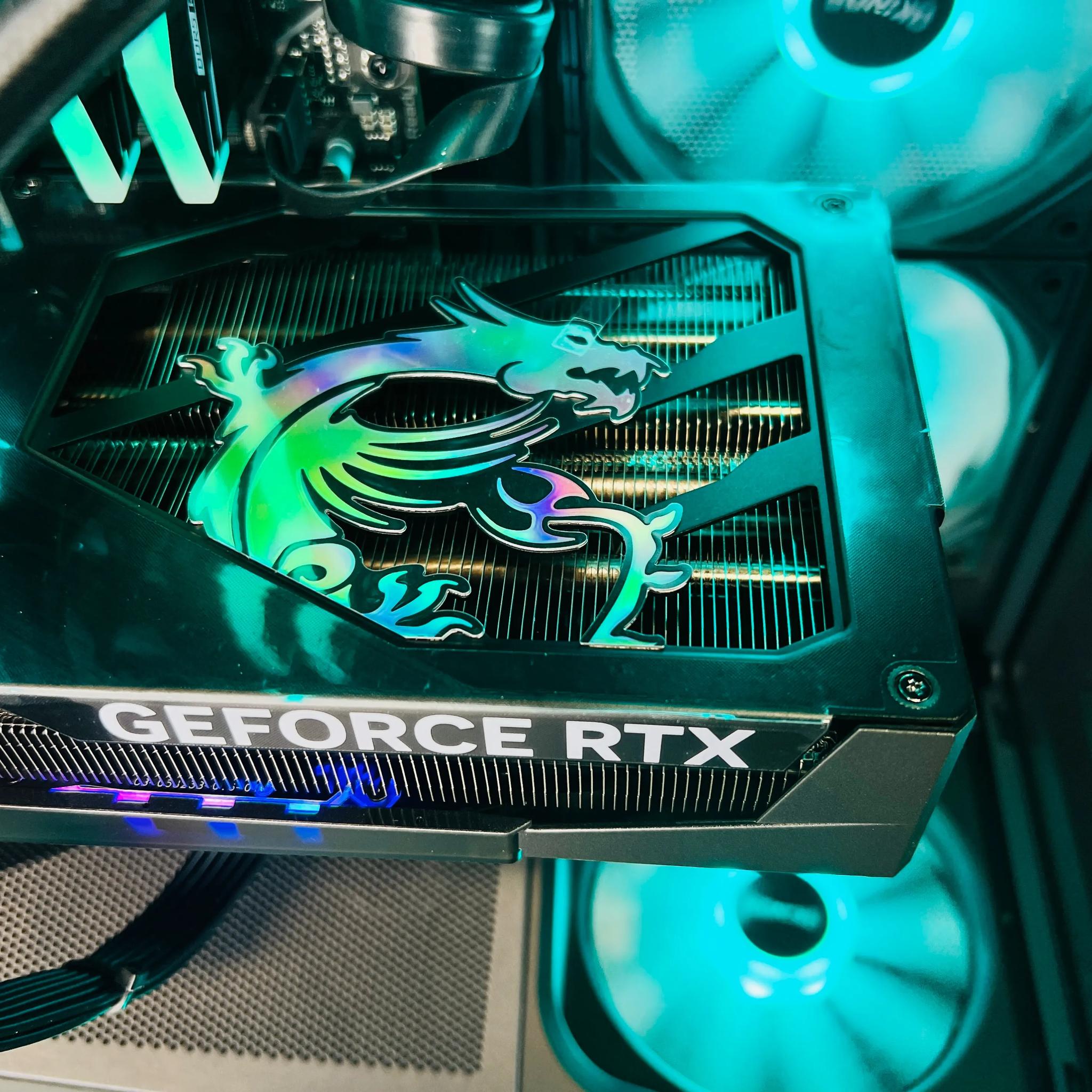 RTX 5070 TI  Ryzen 7800X3D 32GB DDR5 2TB M.2 Win 11 Pro