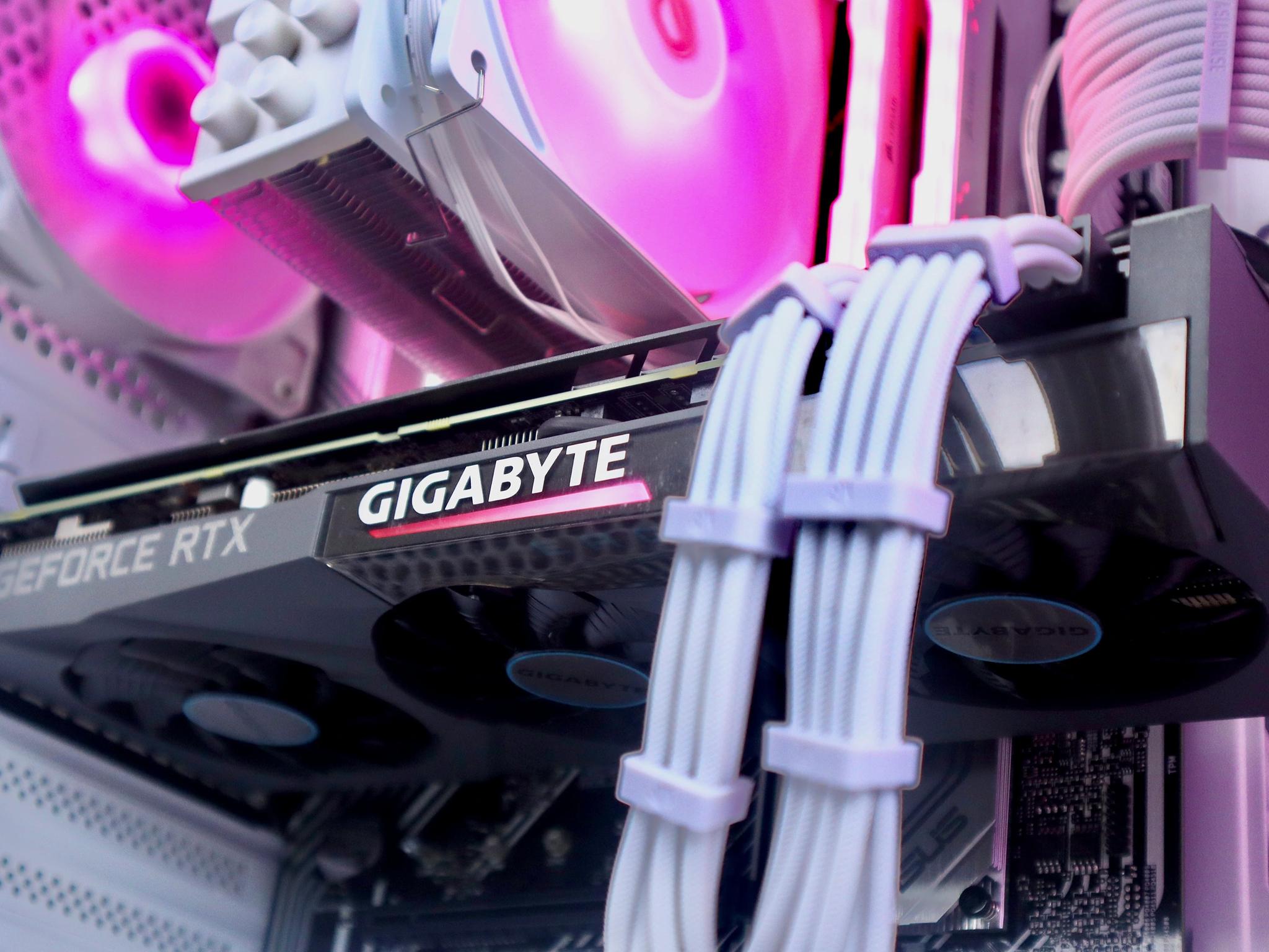 💗🤍💗 Gaming PC | RTX 3070 // Intel i5-11400F // 32GB DDR4 // 1TB NVMe