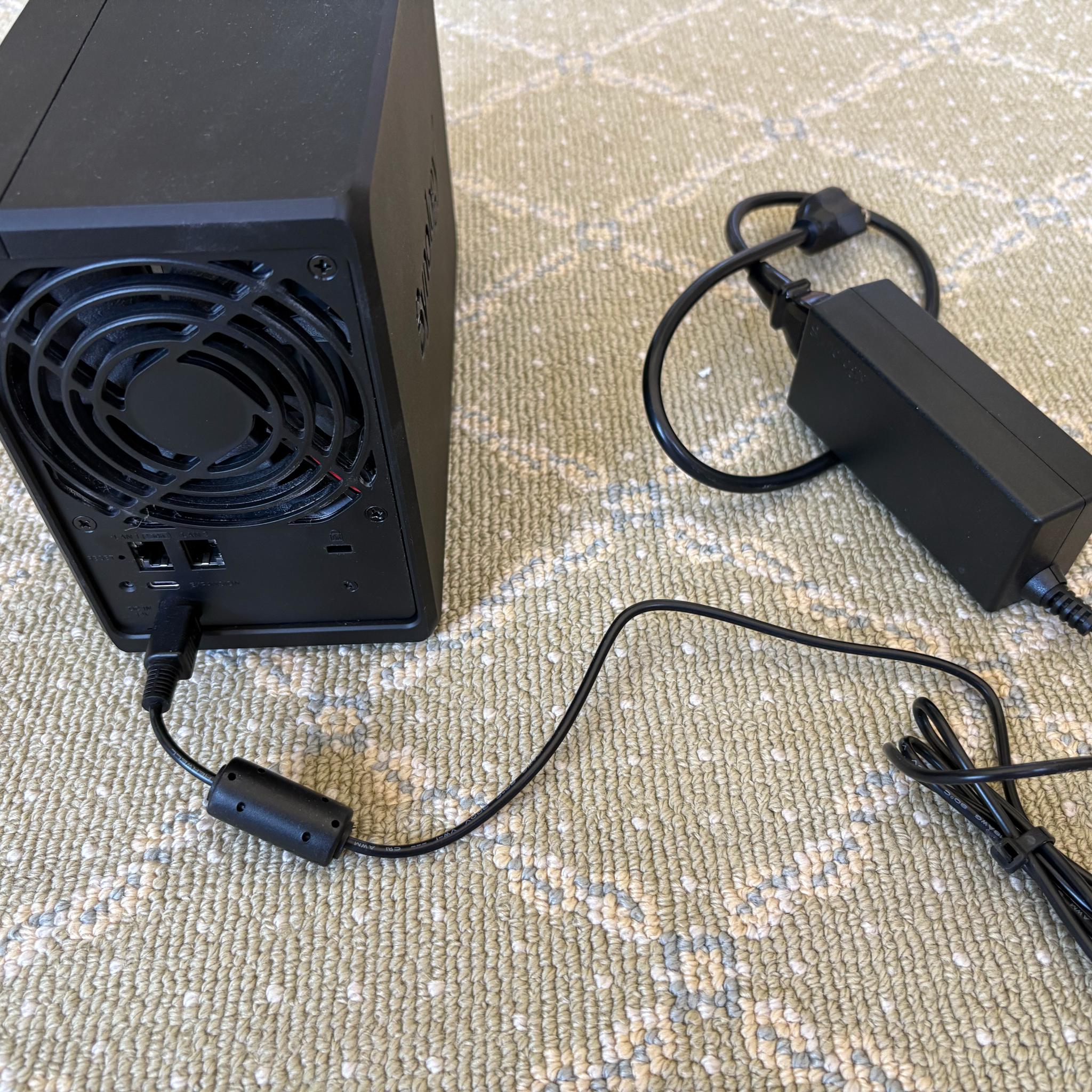 Synology DS725+ NAS w/ 2 16TB Plus SATA HDDs 3.5 & 1 400GB SNV5420 NVMe PCIe 3.0 M.2 SSD