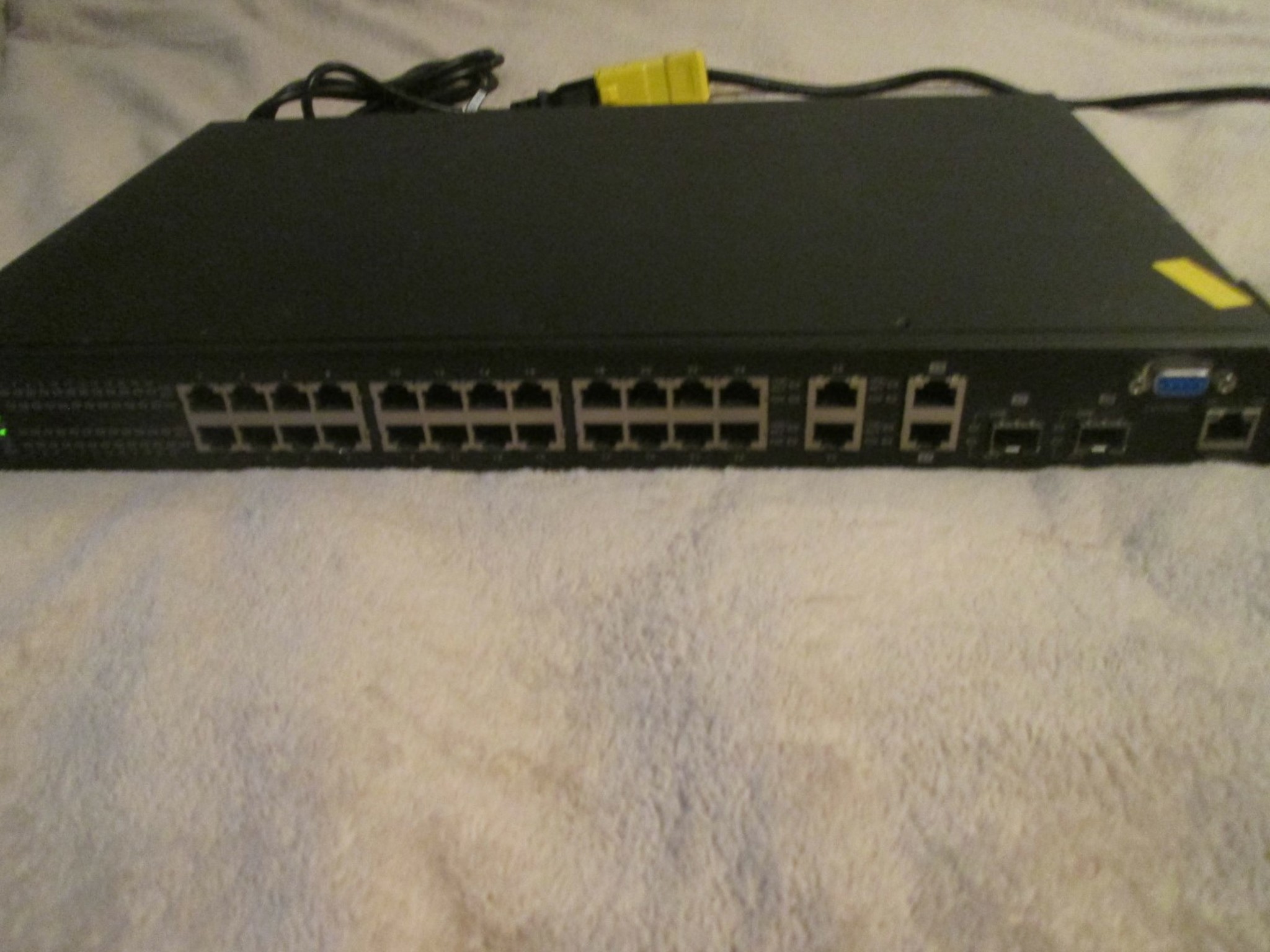 Zyxel Es-3124 Ethernet Switch 24 Port