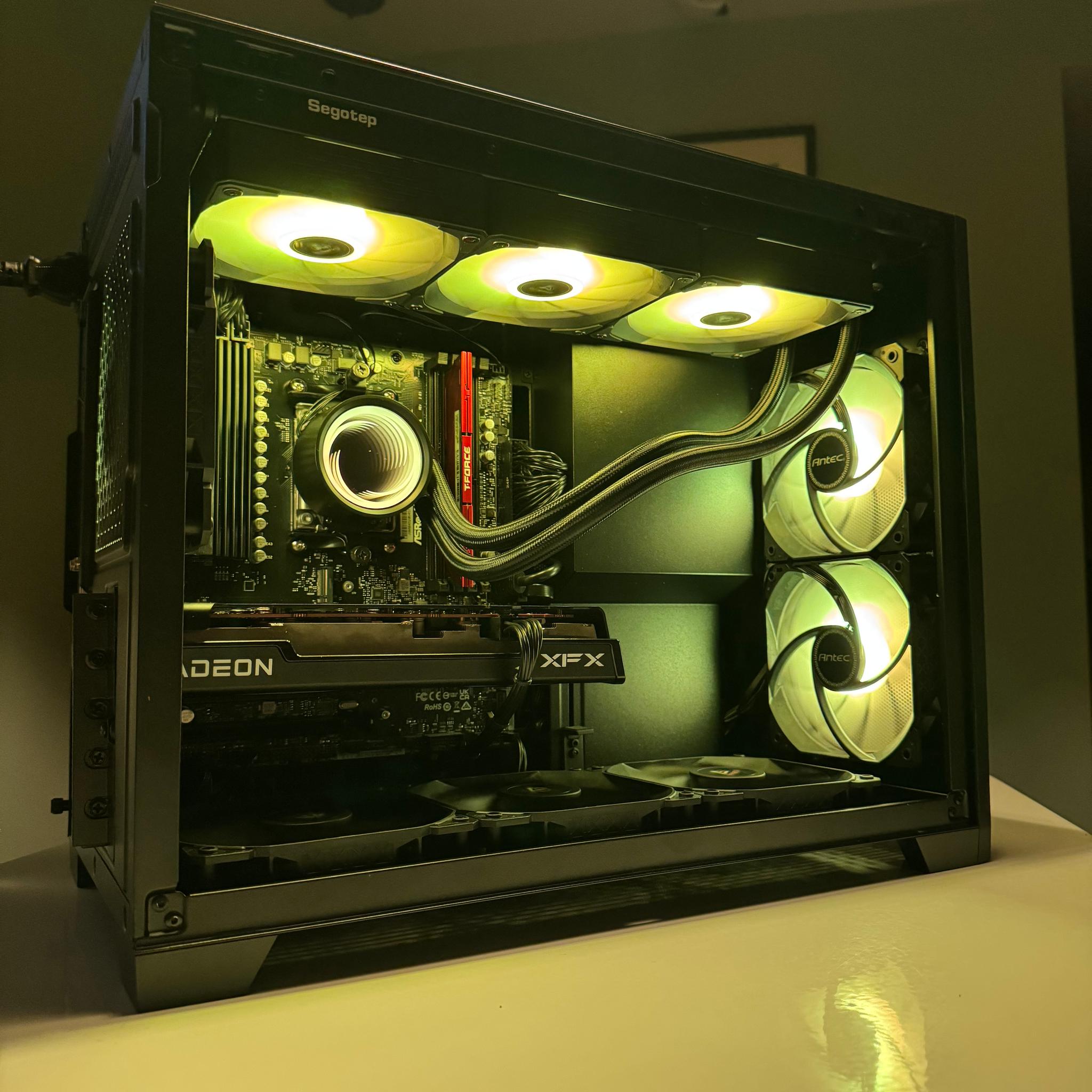 EmberStrike | Custom Gaming PC | RX 7600 - R5 8700F- 16GB Ram - 1TB SSD