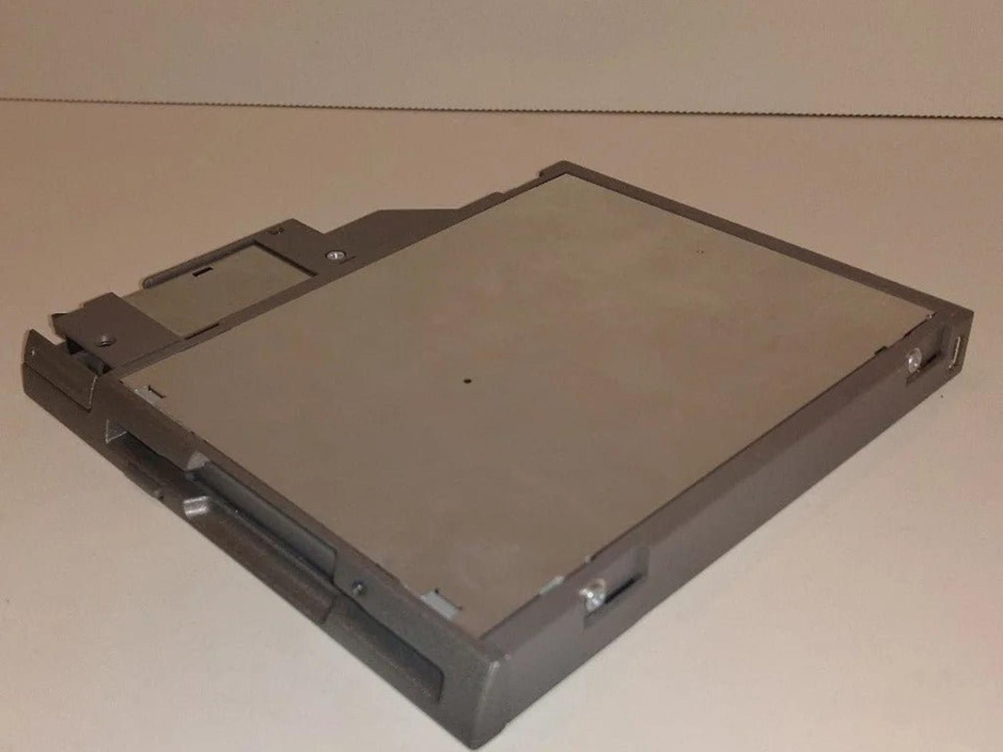Dell 01R159 3.5" Floppy Drive for Dell Latitude D Series 6Y185-A00 MPF82E-U5