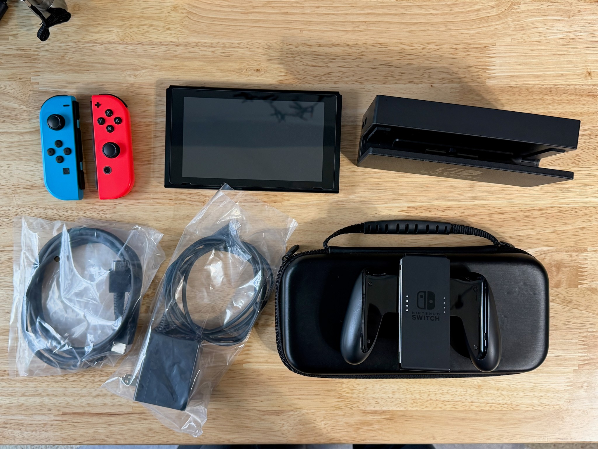 Nintendo Switch Partial Box Set (Unpatched) + 256GB microSD + Carrying Case