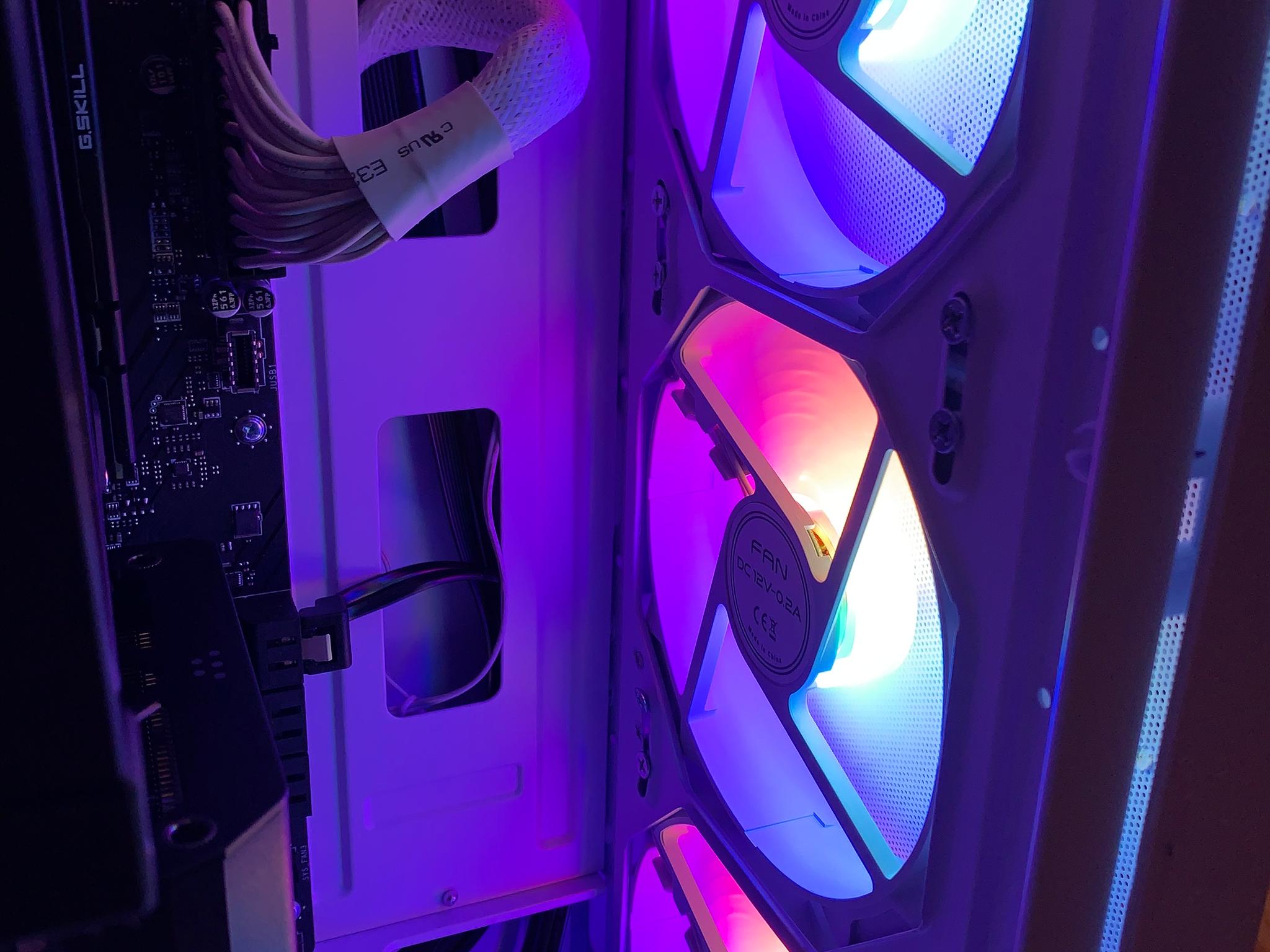 BRAND NEW RYZEN 7700x RTX 4060 STREAMING/GAMING/EDITING PC 32GB DDR5 1000GB SSD WINDOWS