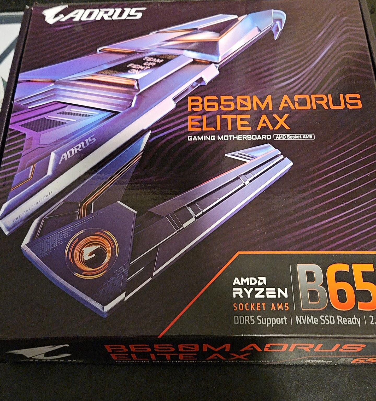 GIGABYTE B650M AORUS Elite AX, CORSAIR VENGEANCE RGB DDR5 RAM 32GB