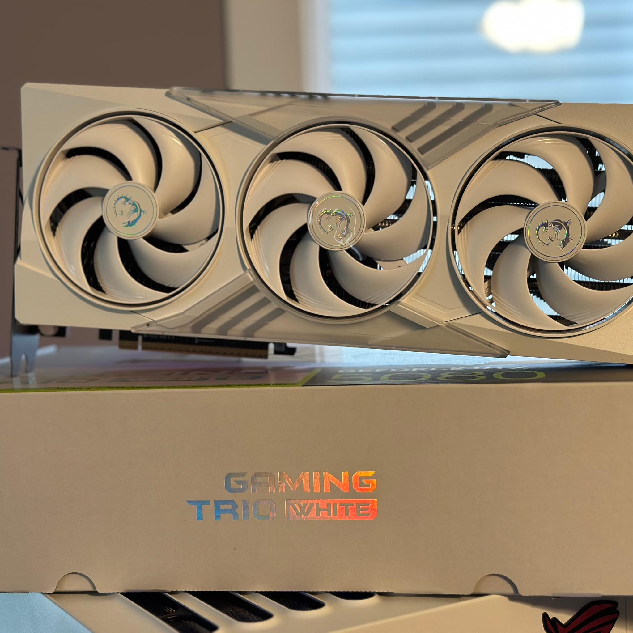 MSI GeForce RTX 5080 16G GAMING TRIO OC WHITE