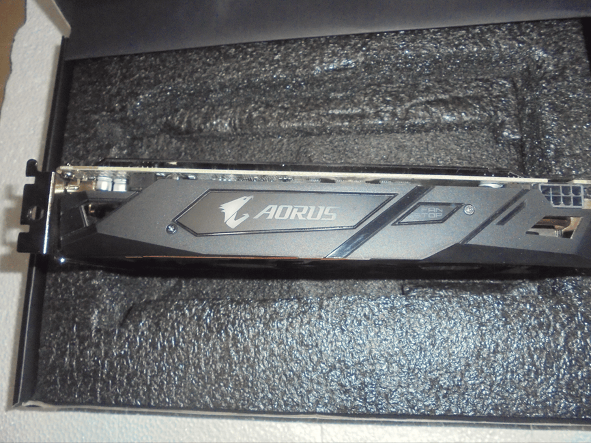 Gigabyte AORUS Radeon RX570 4G/Very Clean Like New Open Box Condition