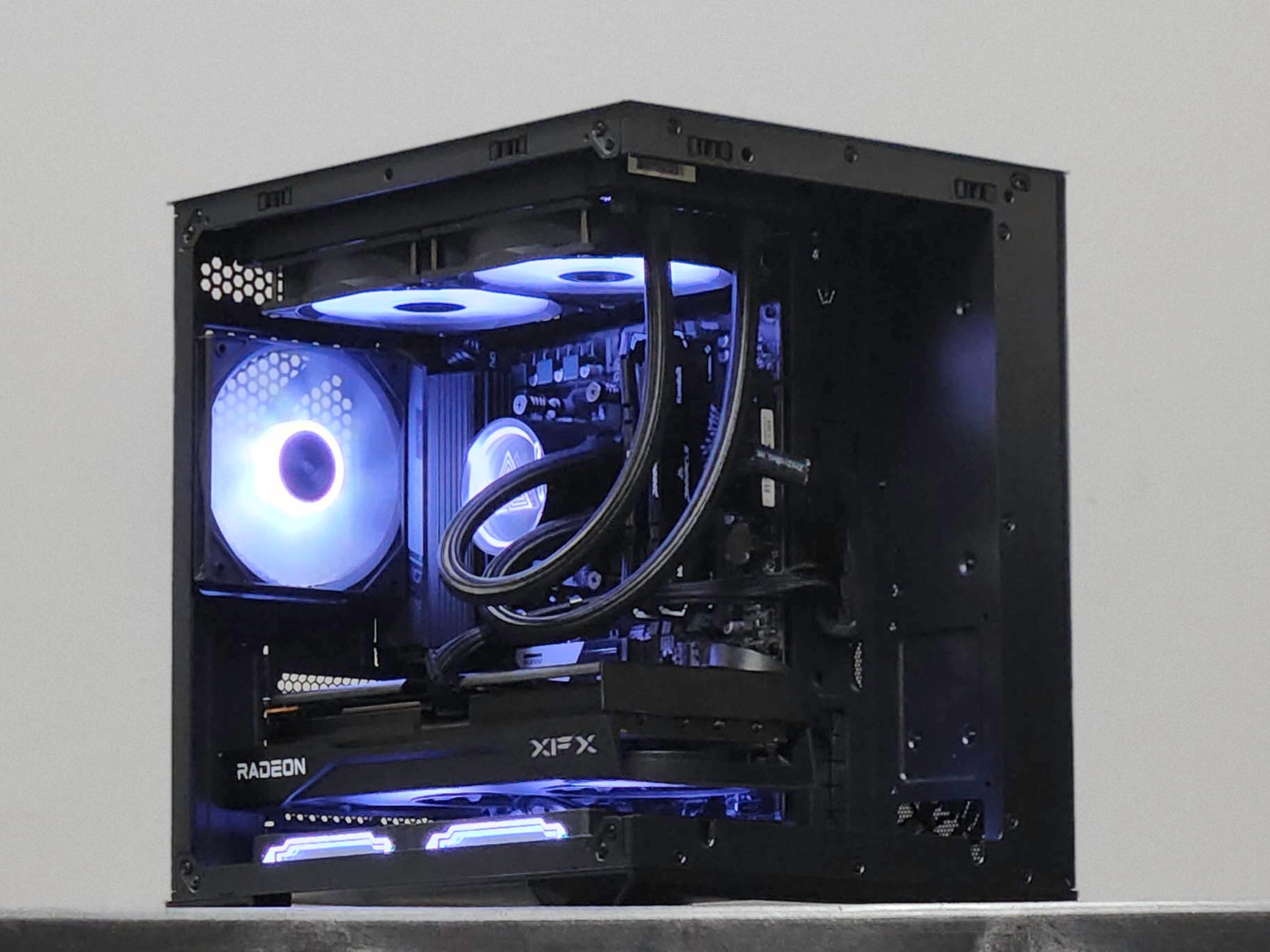RX 9060 XT | Ryzen 7 5800XT | Gaming PC | 32GB DDR4 | 1TB | Win 11 Pro
