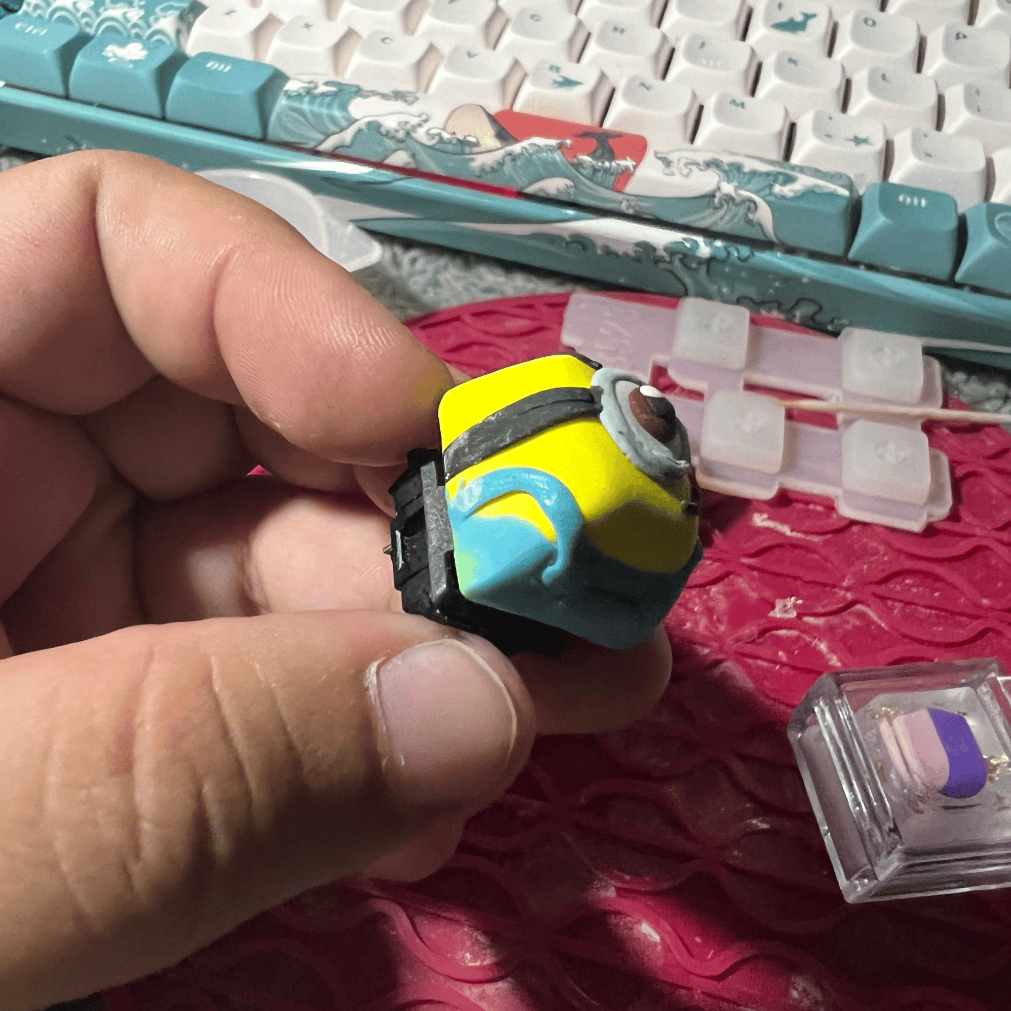 DOLLAR KEYCAP S2 - MiMiminion Artisan Keycap