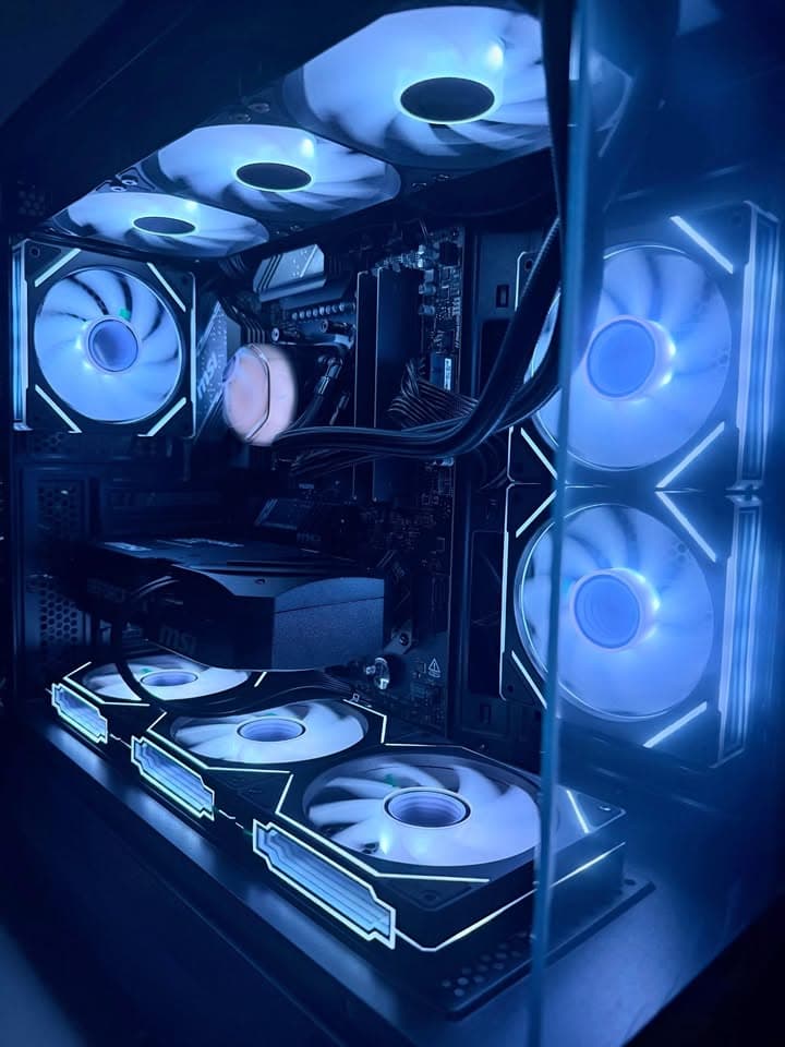 ⚡Ryzen 7 9700X + RTX 5070 | 32GB RAM| Windows 11 Pro " The VoltForge"⚡