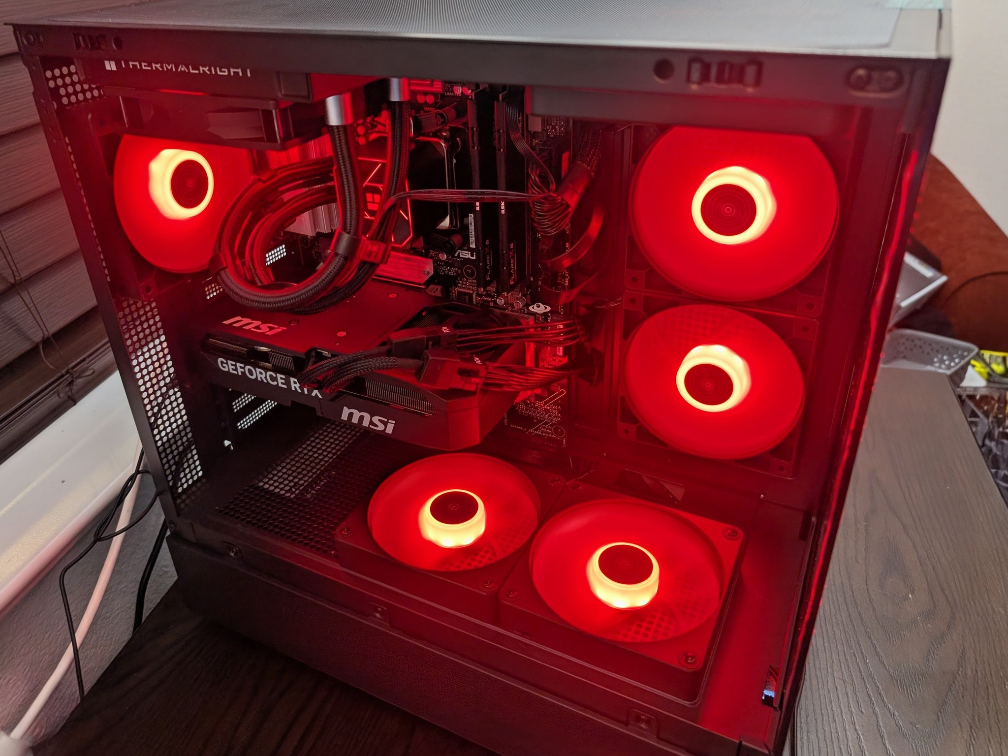 AMD RYZEN 7600X3D| MSI SHADOW RTX 5070 12GB| 32 GB DDR5 RAM| 1TB NVMe| WIFI| WINDOW 11| GAMING PC